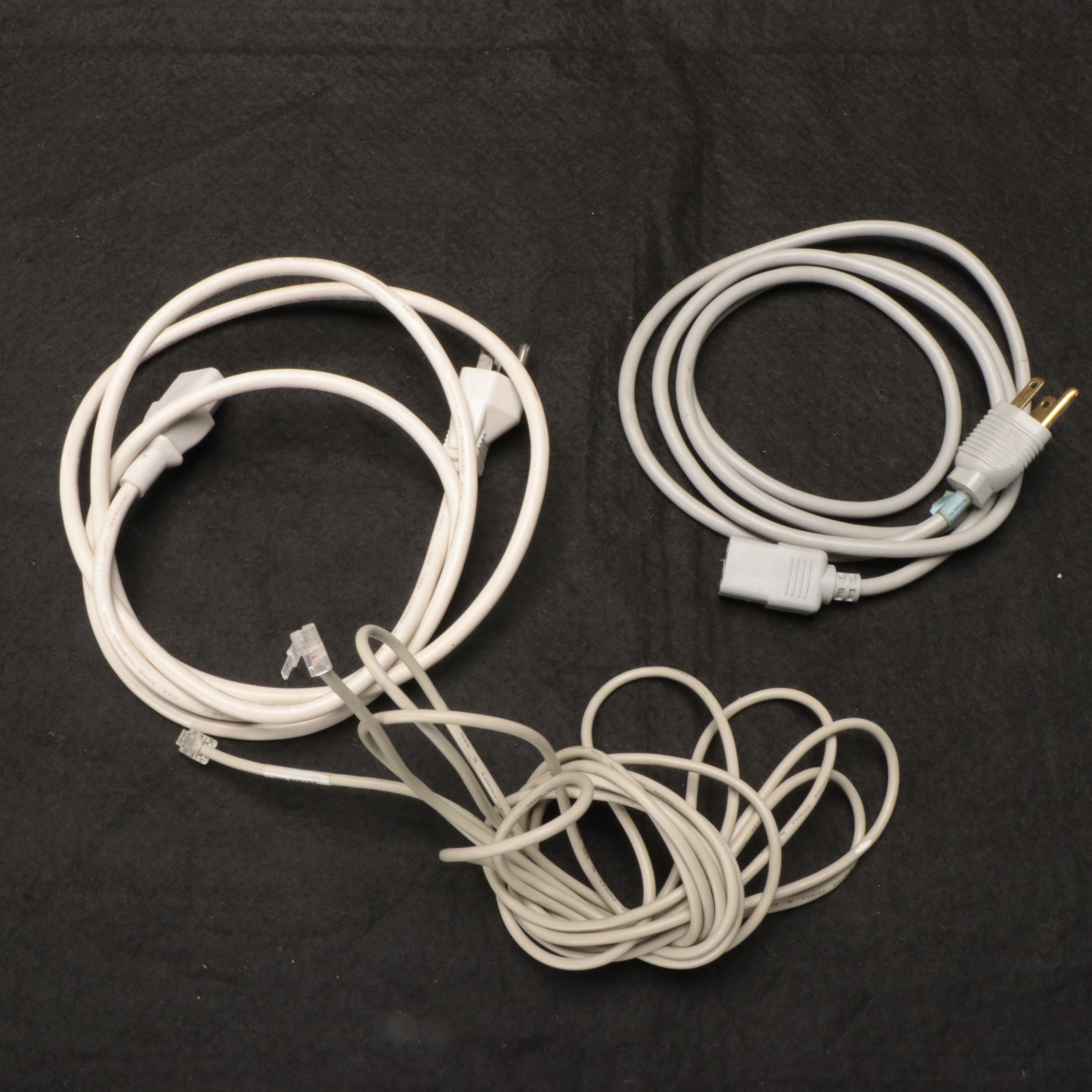 Apple Macintosh SE Model M5011 Personal Computer & Keyboard, 1986