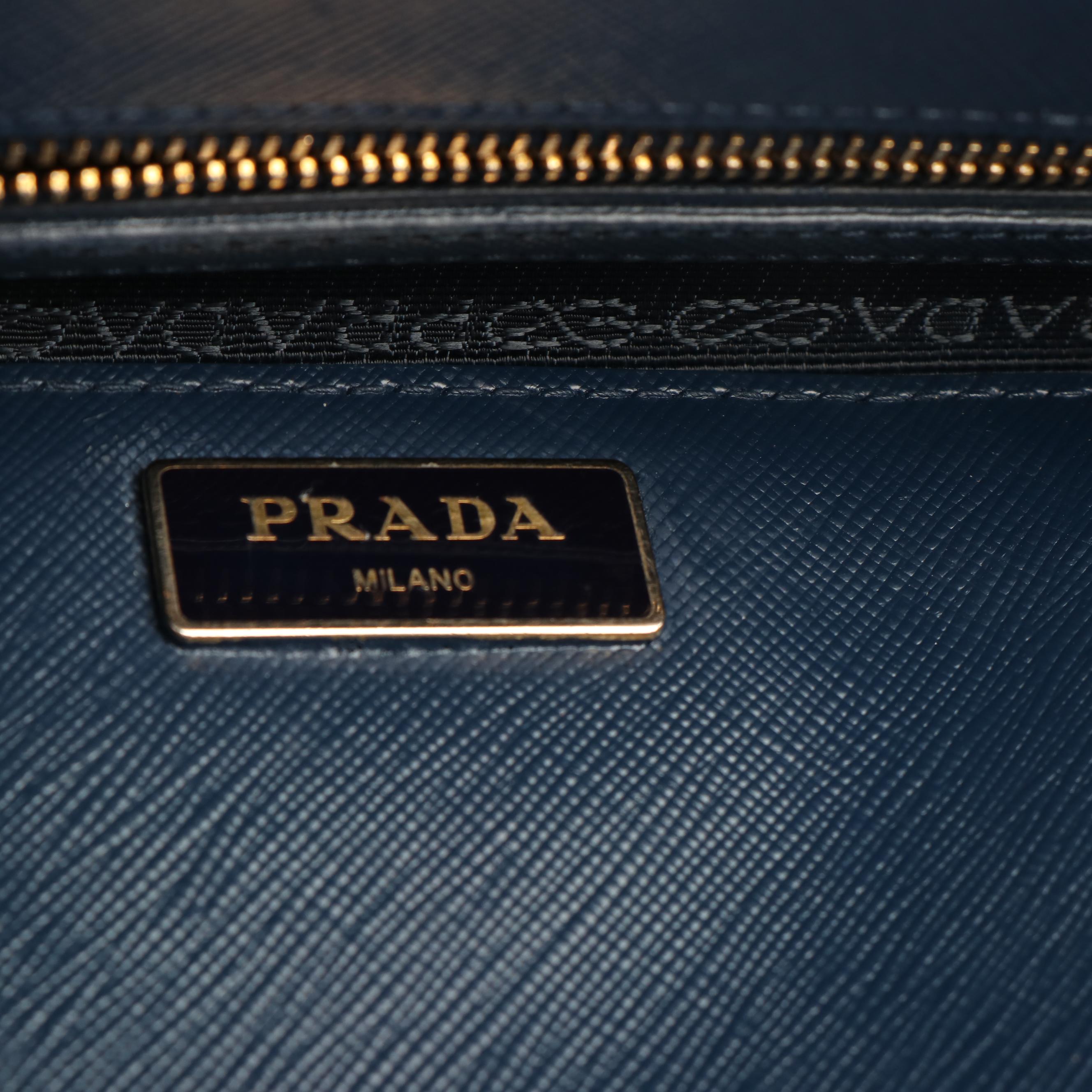 Prada Medium Galleria Double Zip Tote Bag in Blue Saffiano Lux Leather