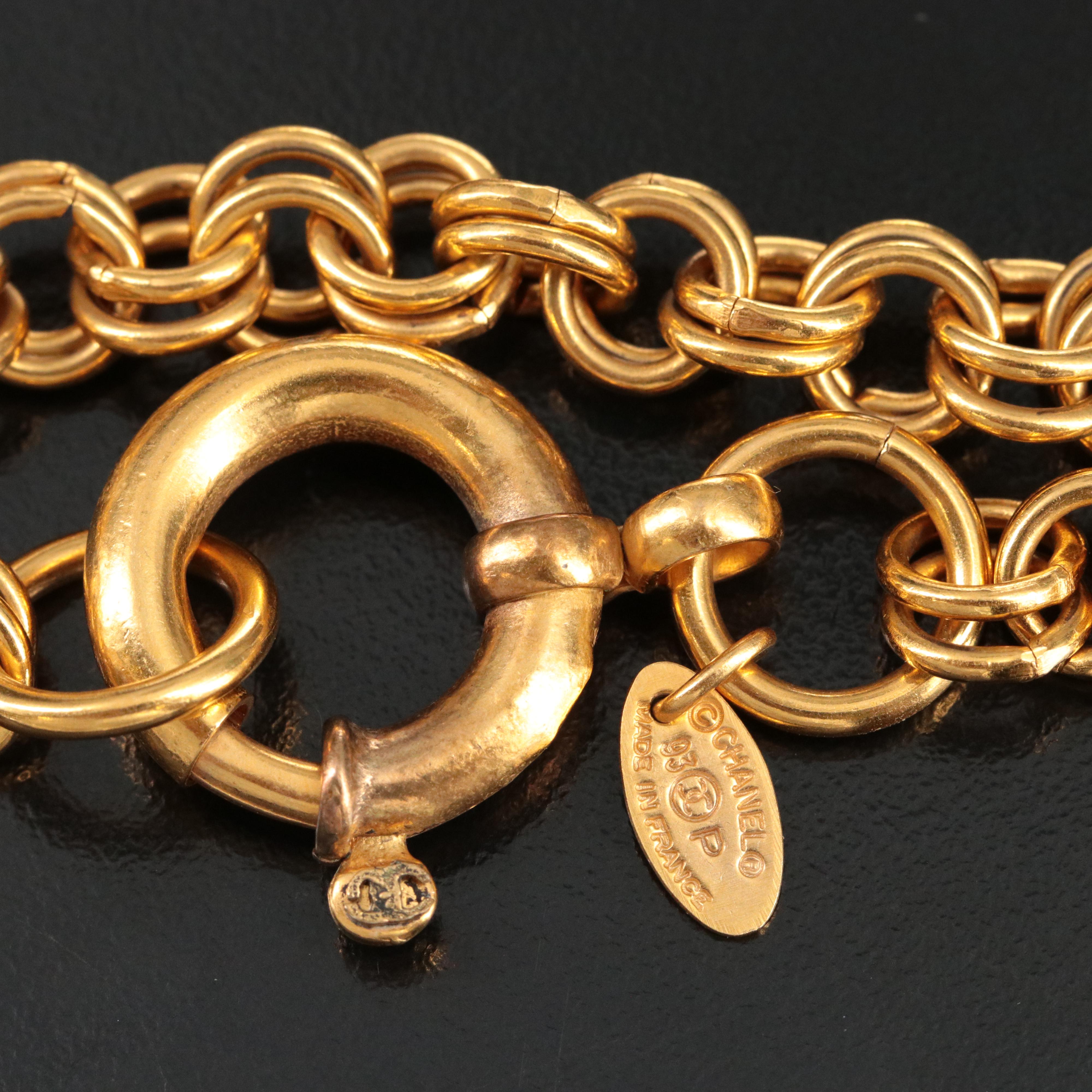 Chanel France Magnifying Glass Necklace