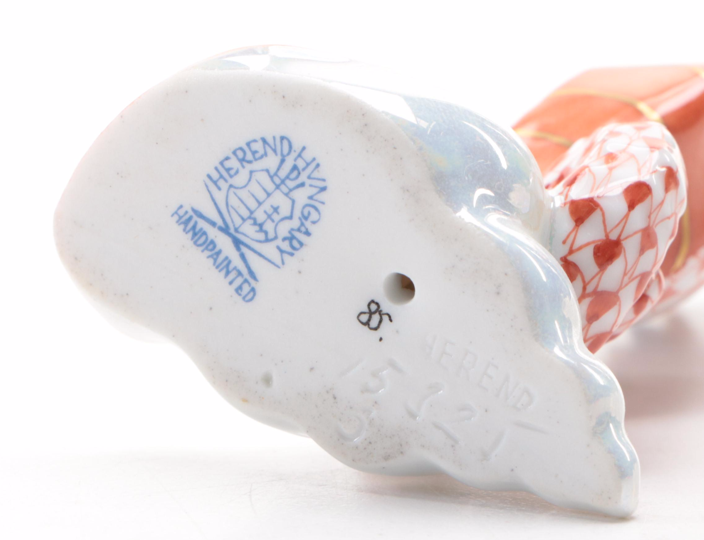 Herend Rust Fishnet with Gold "Seahorse" Porcelain Figurine