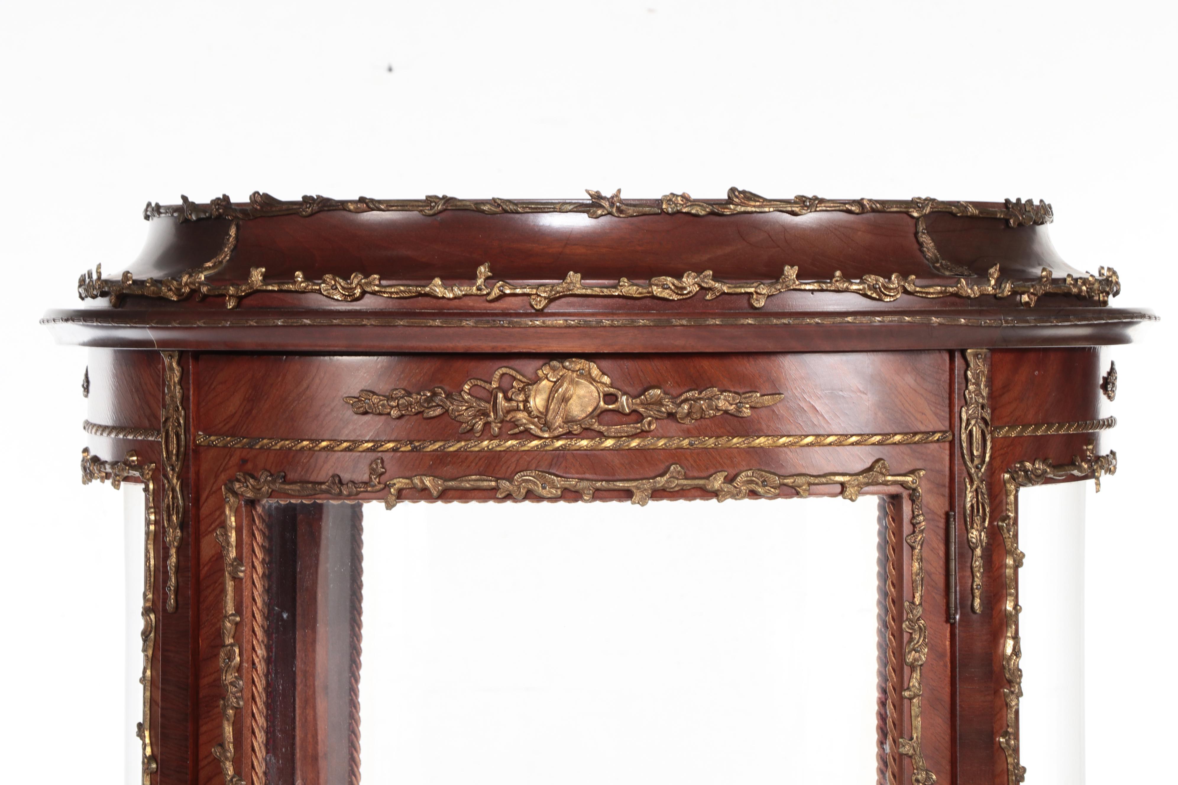 French Louis XVI Ormolu Mounted Walnut Round Vitrine, Late 19th/ Early 20th C.