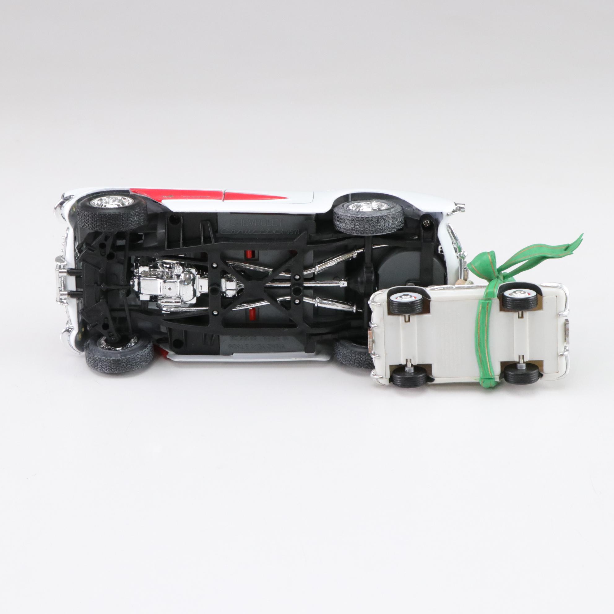 Santa Figurines in Classic Cars, Sleigh and More