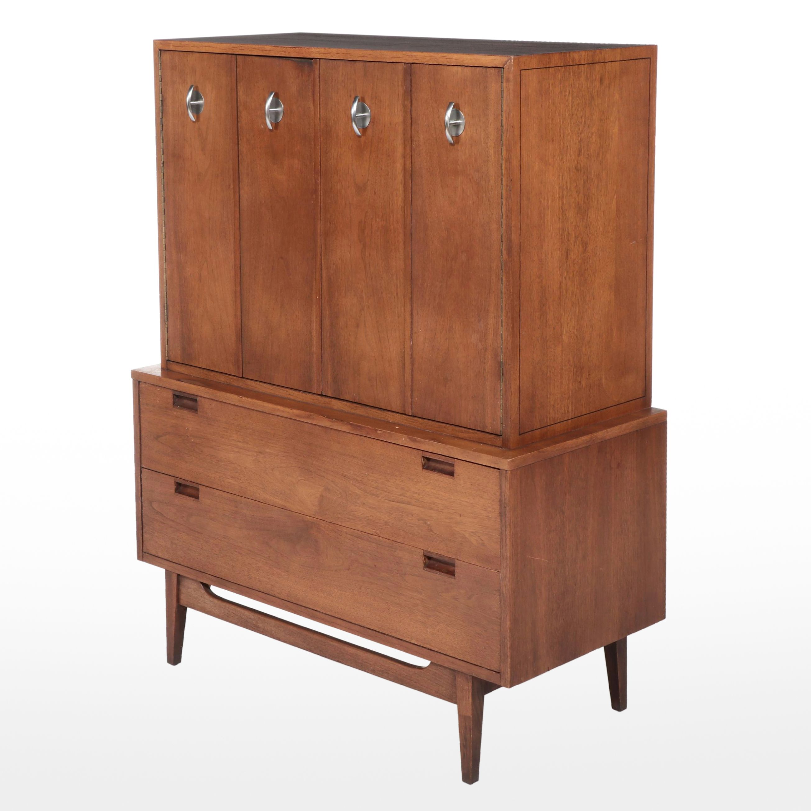 American of Martinsville Mid Century Modern Walnut Five-Drawer Chest