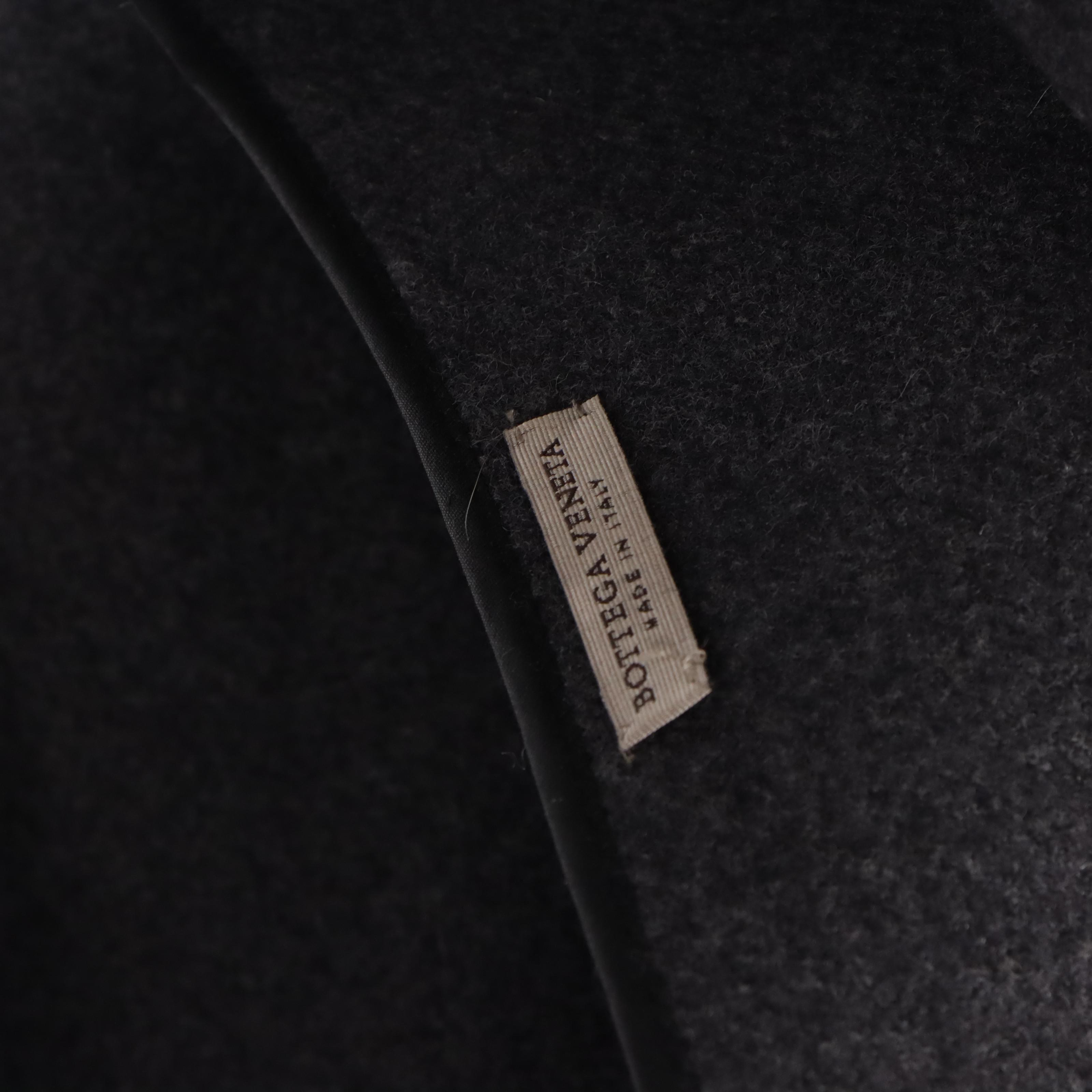 Bottega Veneta Grey Wool/Angora Blend Buckle-Front Short-Sleeve Cape Coat