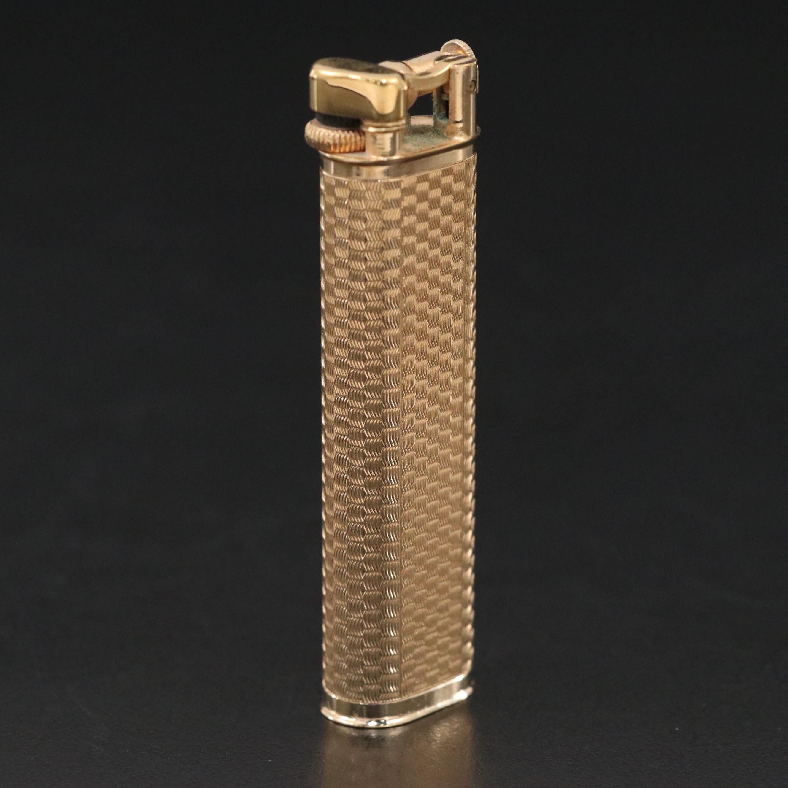 Dunhill "Sylph" Engine Turned Plate Lighter, Mid to Late 20th C.