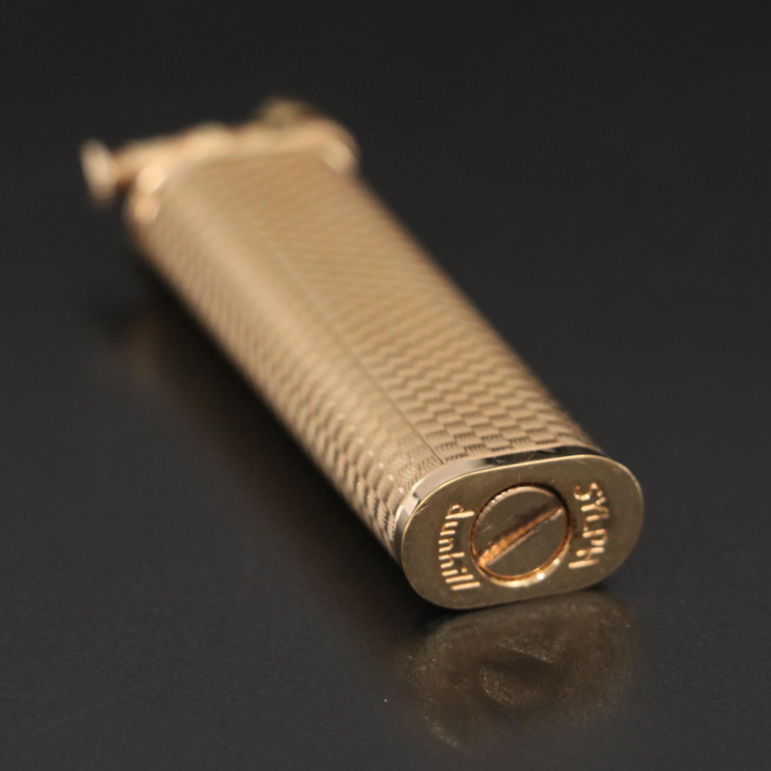 Dunhill "Sylph" Engine Turned Plate Lighter, Mid to Late 20th C.