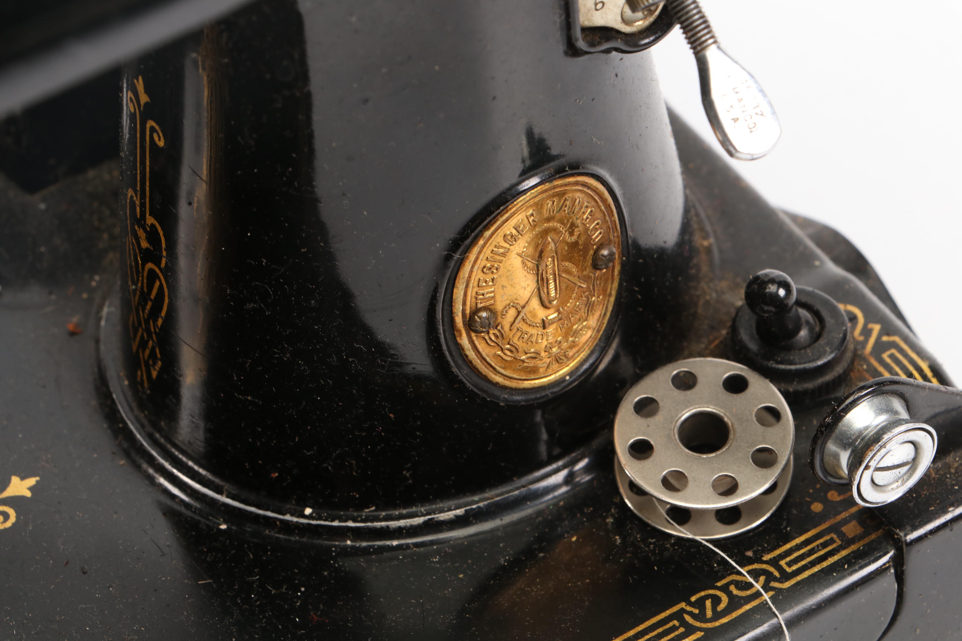 Singer Portable Electric Sewing Machine 221-1 with Case and Accessories