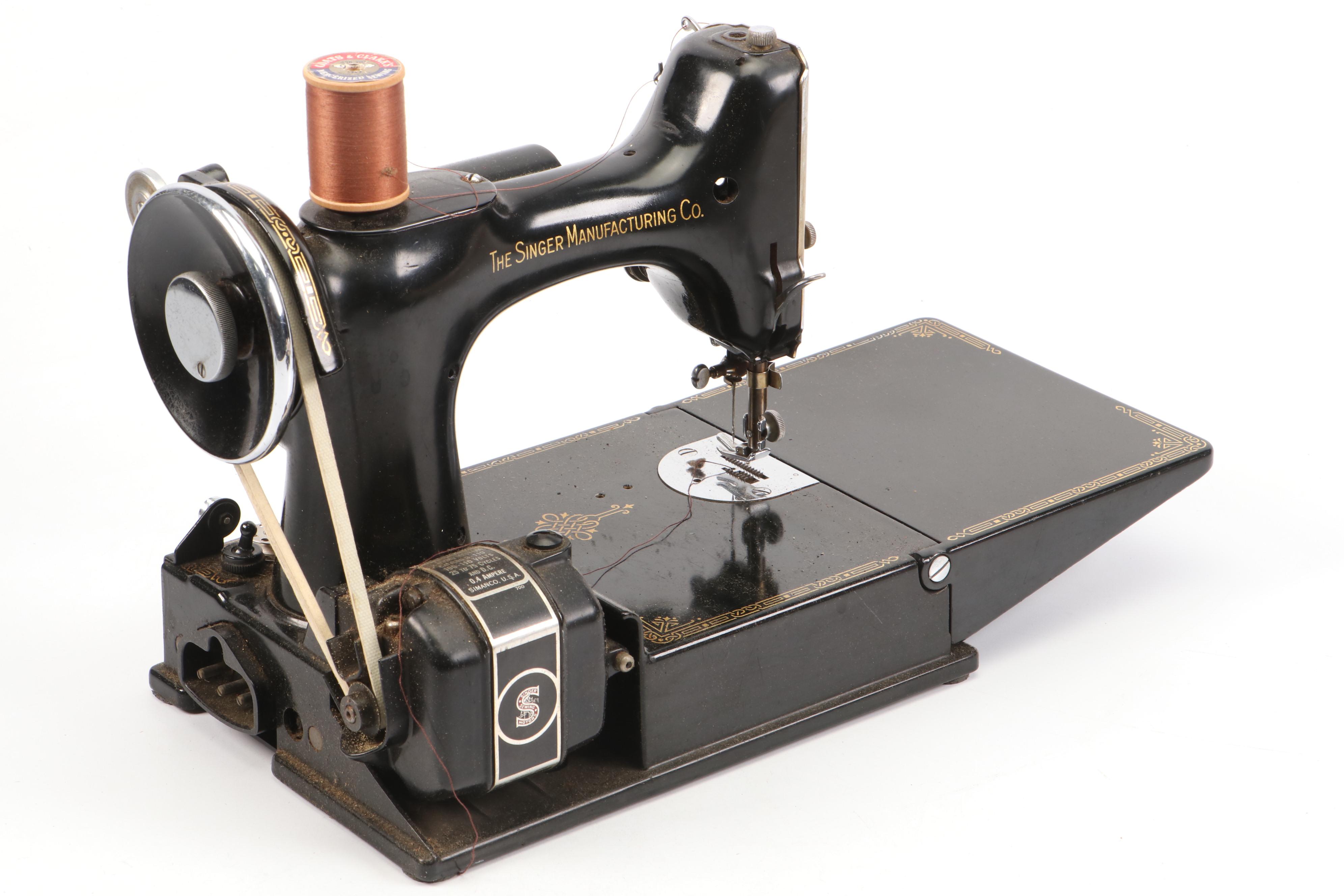 Singer Portable Electric Sewing Machine 221-1 with Case and Accessories