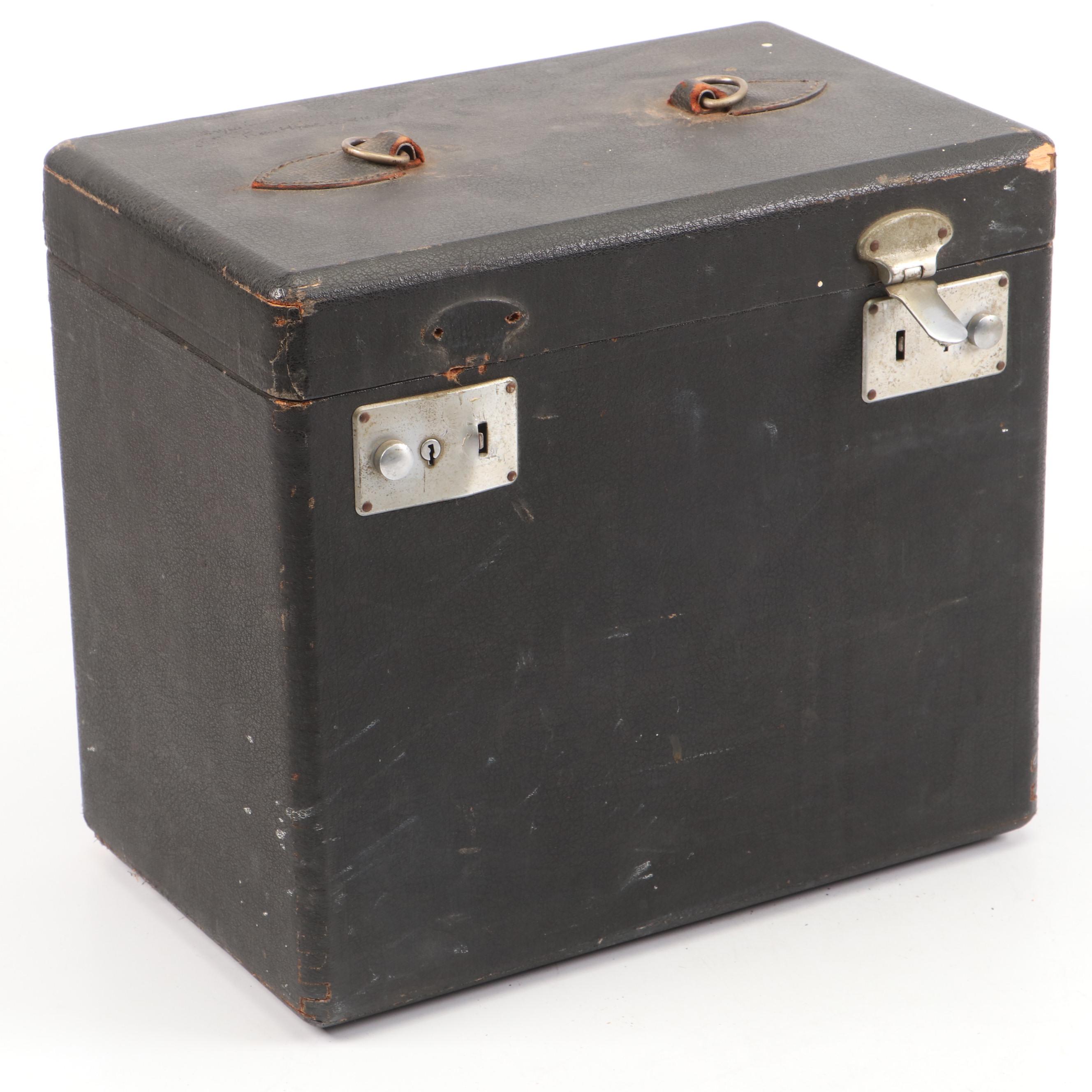 Singer Portable Electric Sewing Machine 221-1 with Case and Accessories