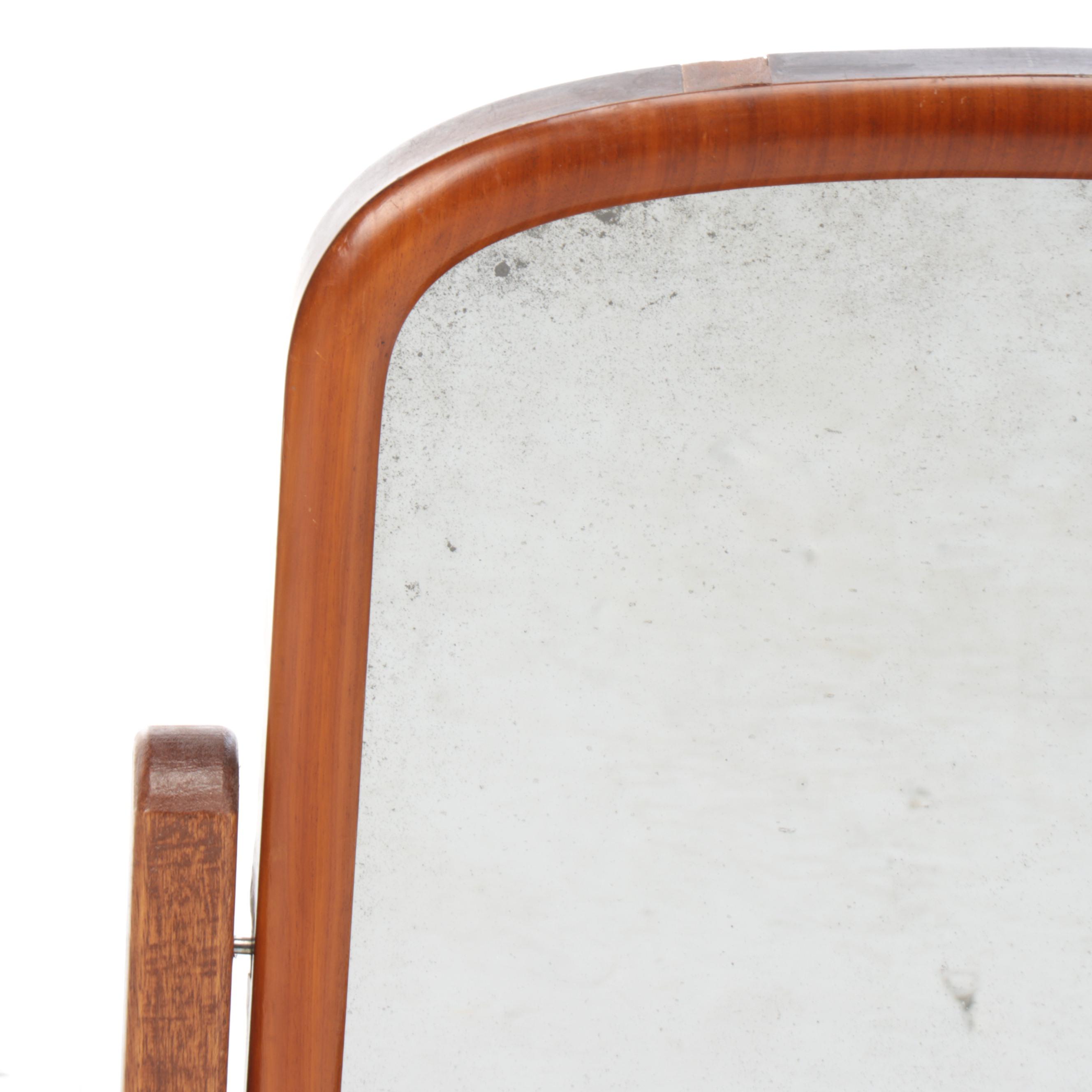 T.H. Filmer & Sons Mid-Victorian Mahogany Shaving Mirror, circa 1870