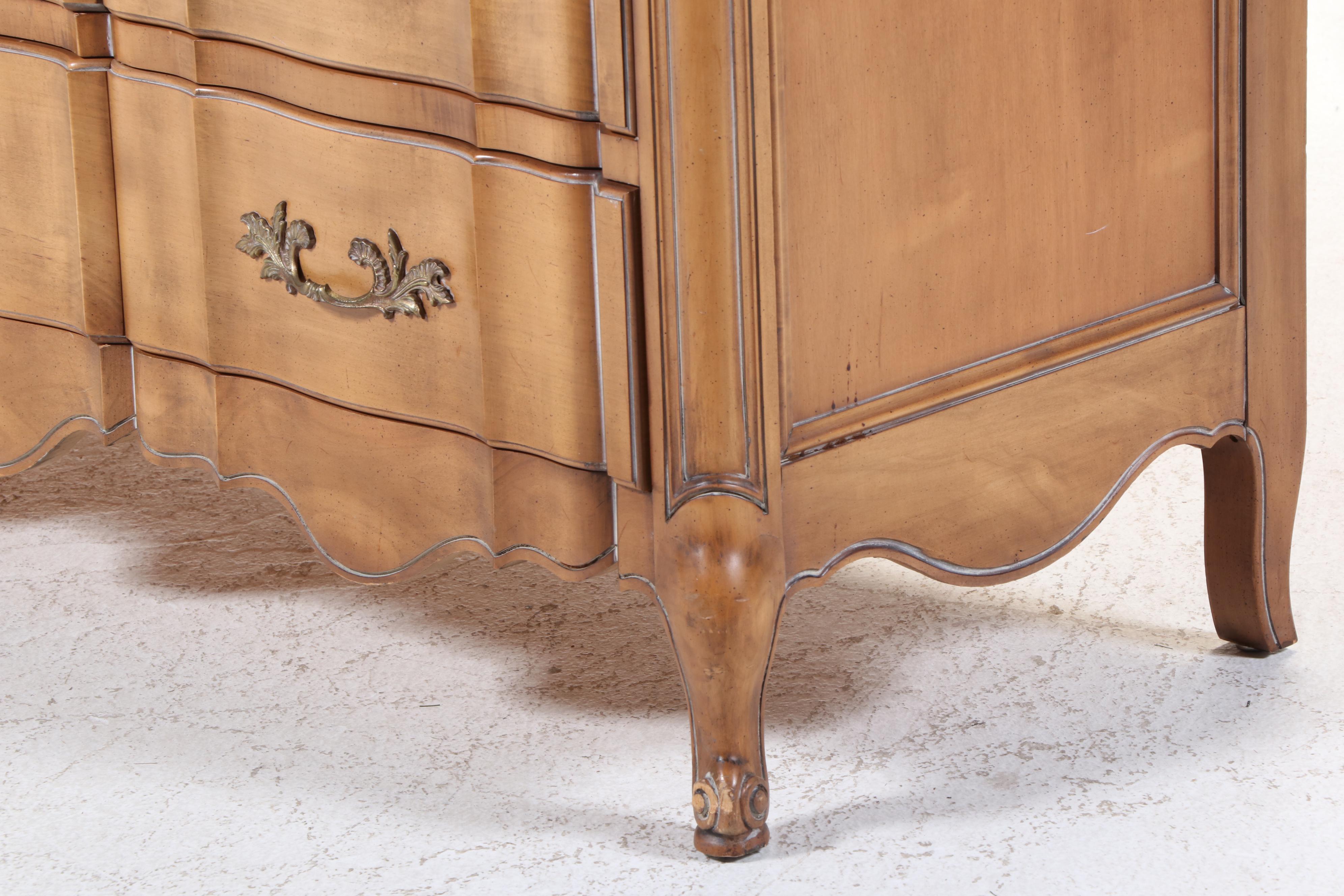 J. L. Metz Furniture Co. French Provincial Style Maple Nine-Drawer Commode