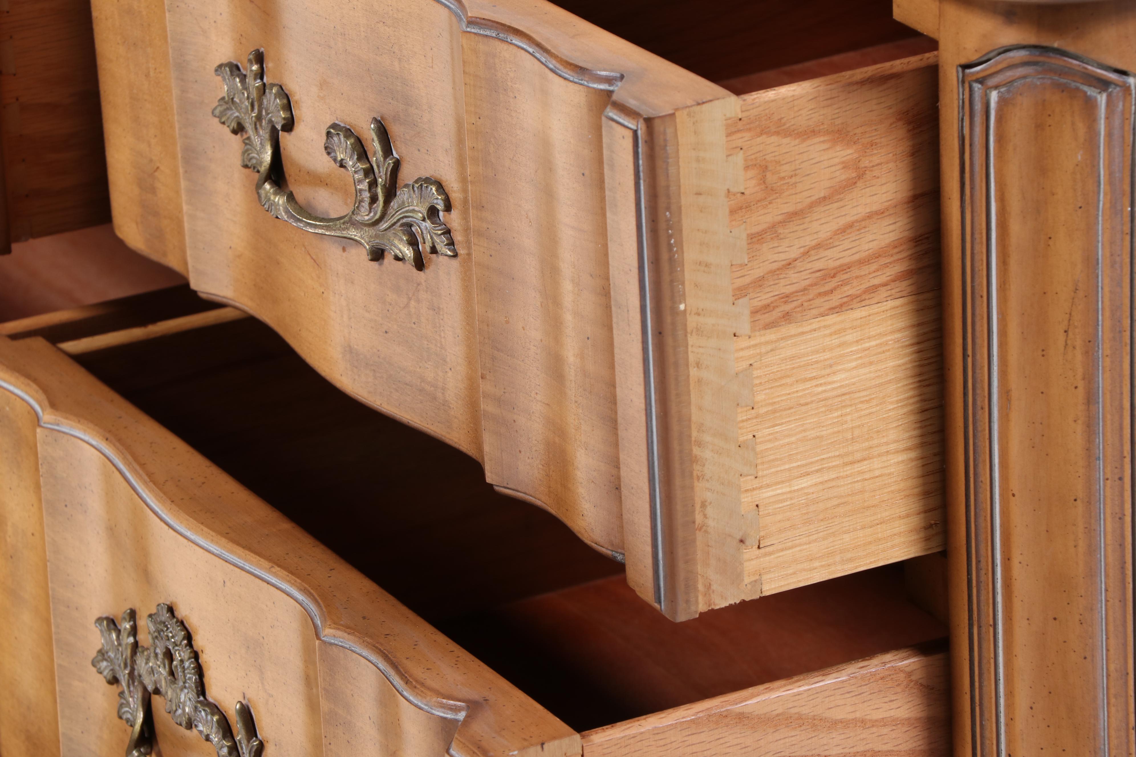 J. L. Metz Furniture Co. French Provincial Style Maple Nine-Drawer Commode