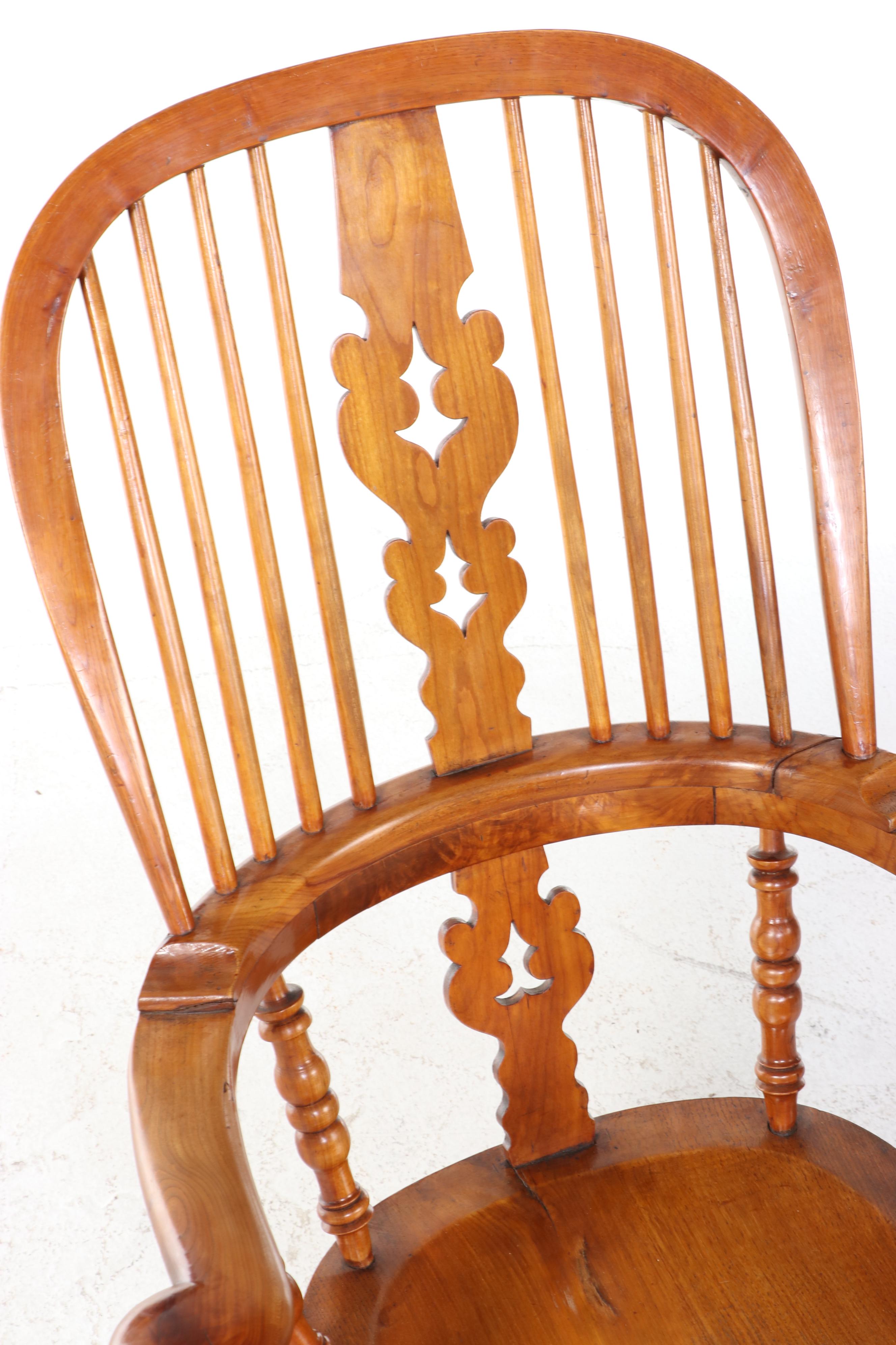 Windsor Style Oak Rocking Chair, Mid to Late 20th Century