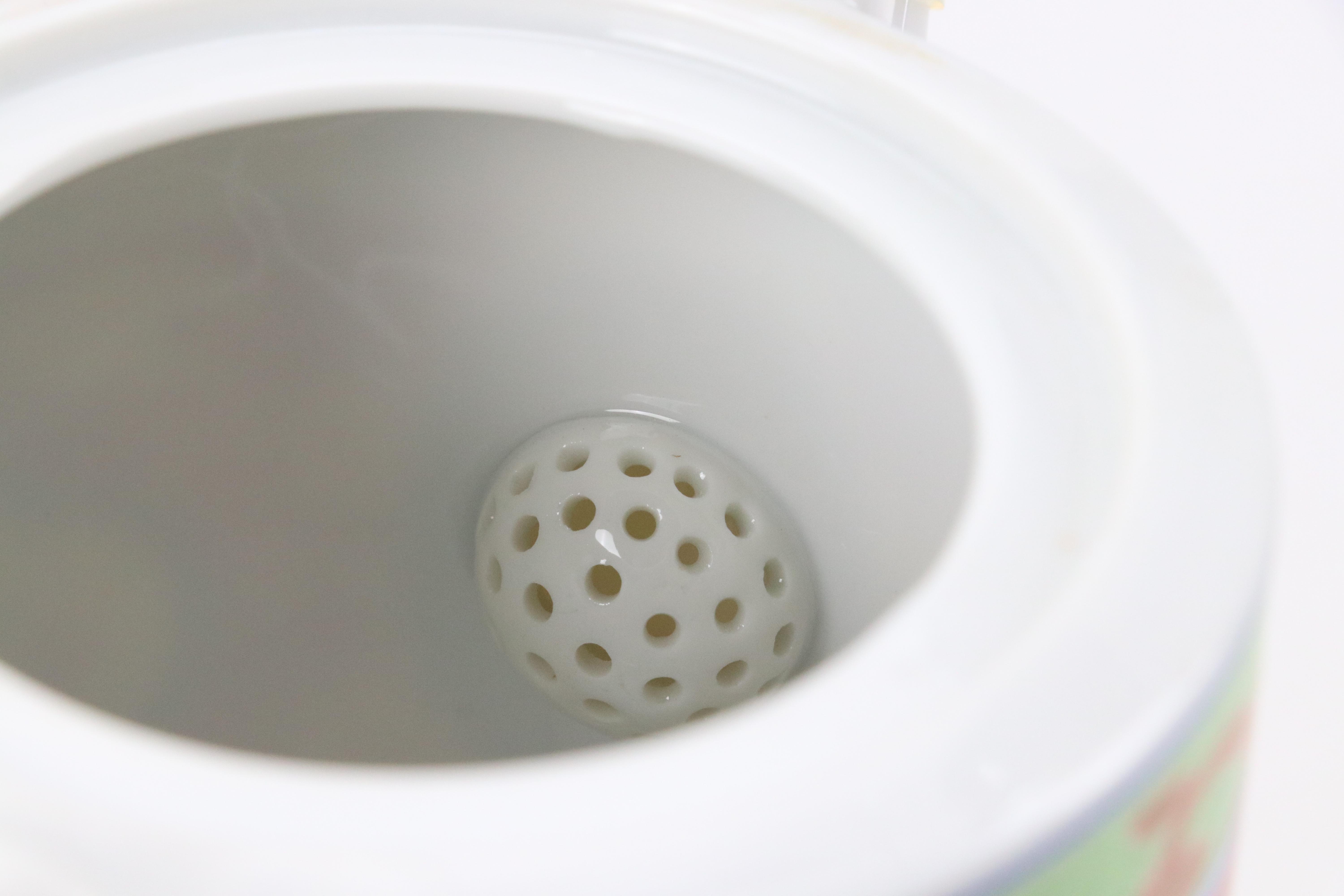 Japanese Takahashi "Imari" Porcelain Tea Service, Late 20th to Early 21st C.