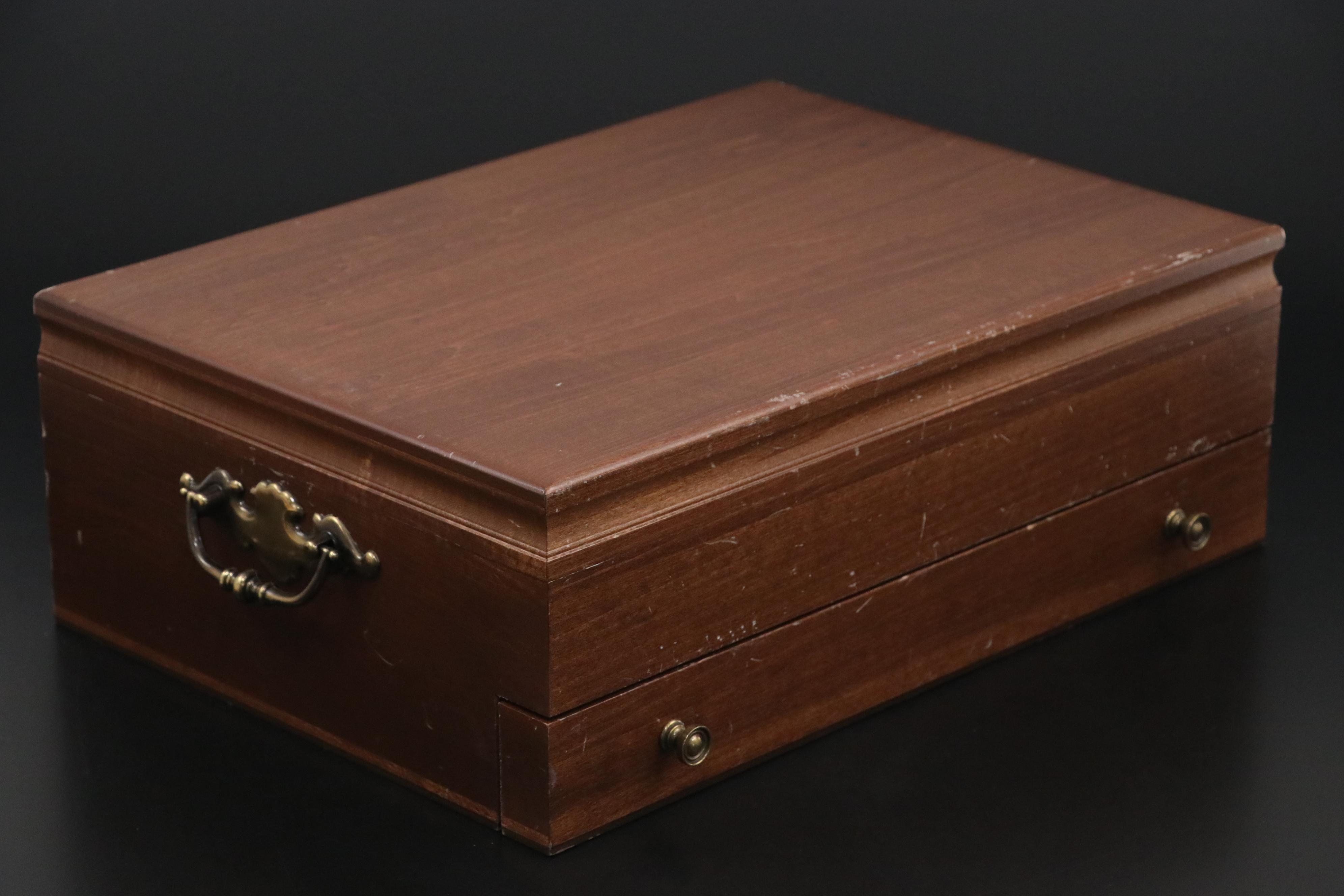 International Silver Co. "Golden Flair" and Other Gold Washed Plate Flatware