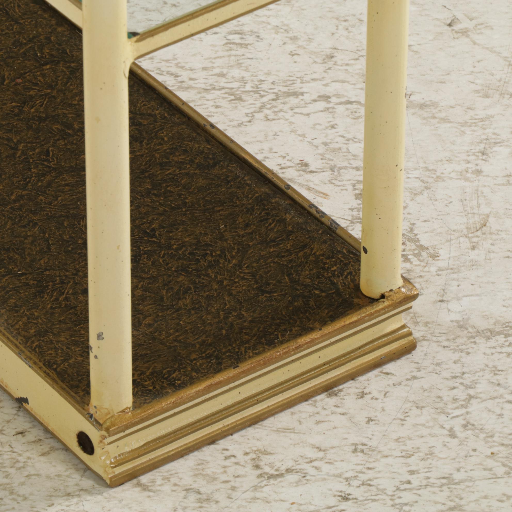 French Chinoiserie Pagoda-Form Painted Iron Two-Shelf Vitrine, Mid 20th Century