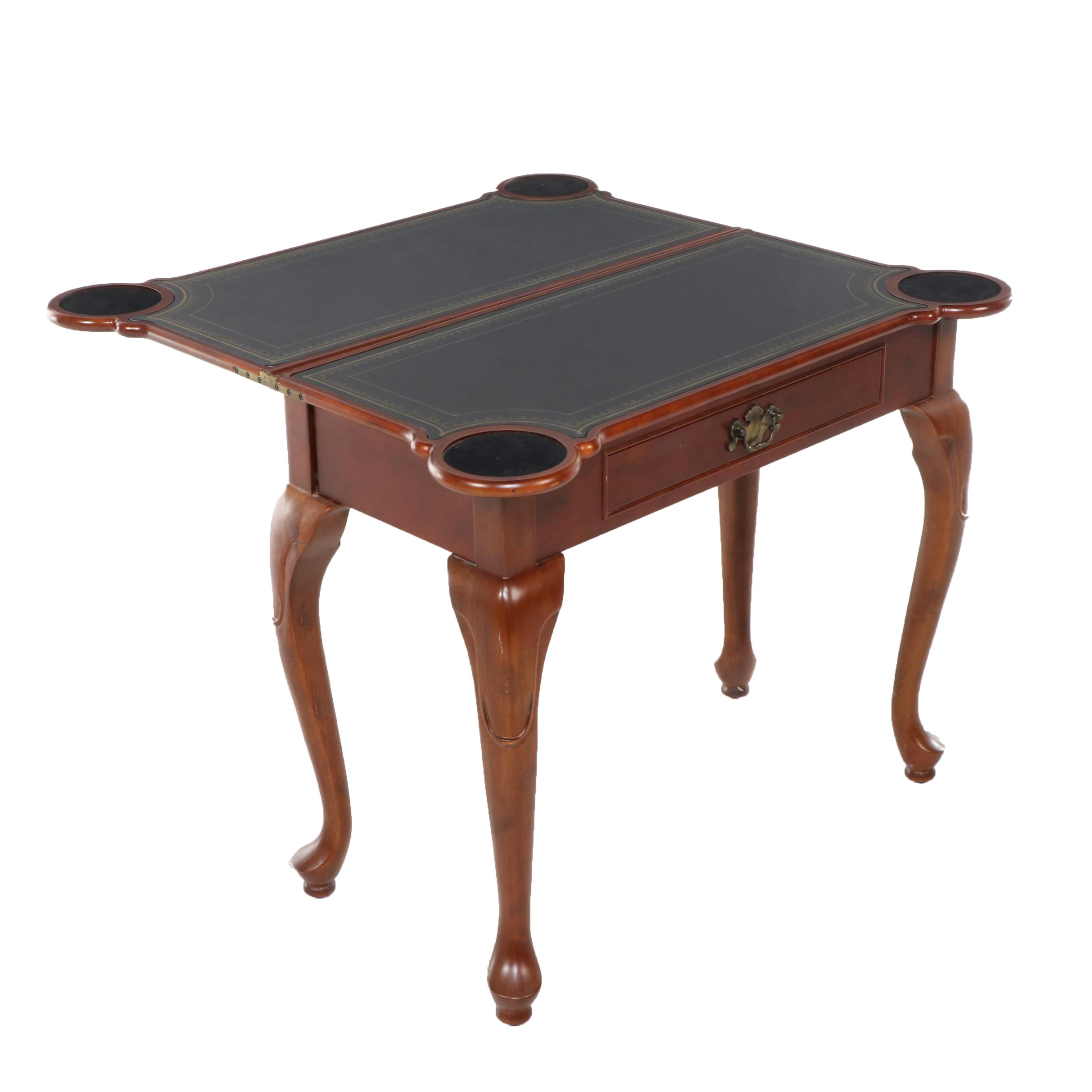 Queen Anne Style Flip-Top Games Table