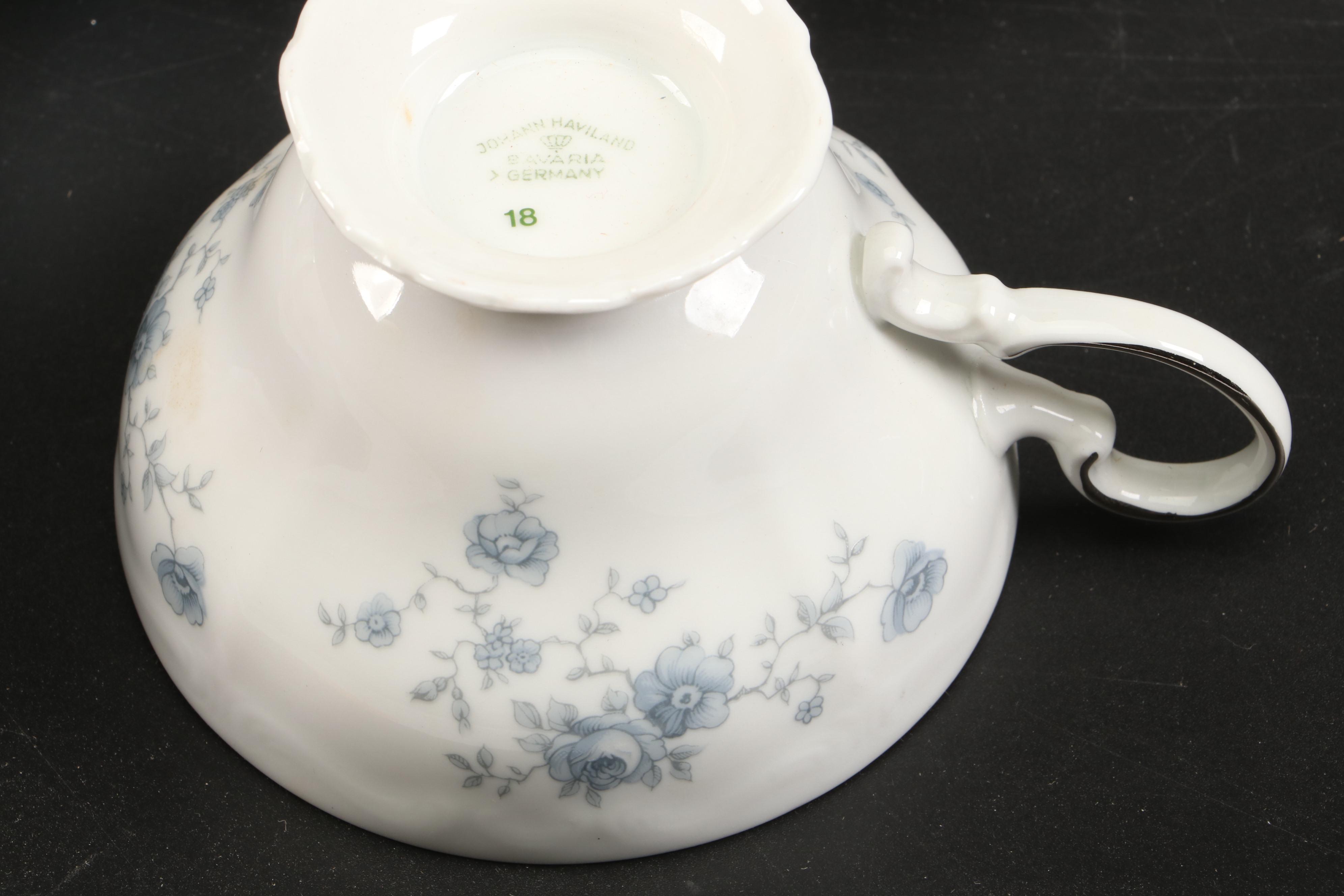 Johann Haviland "Blue Garland" Porcelain Dinnerware, Late 20th/Early 21st C.