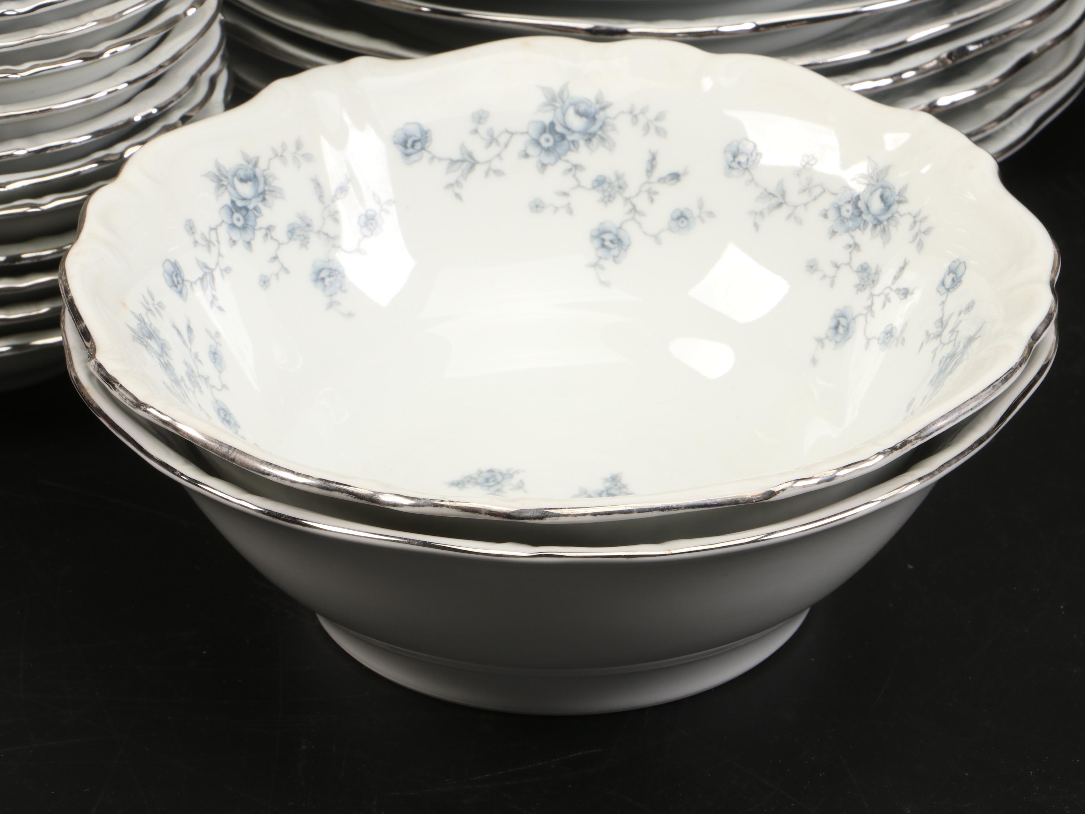 Johann Haviland "Blue Garland" Porcelain Dinnerware, Late 20th/Early 21st C.