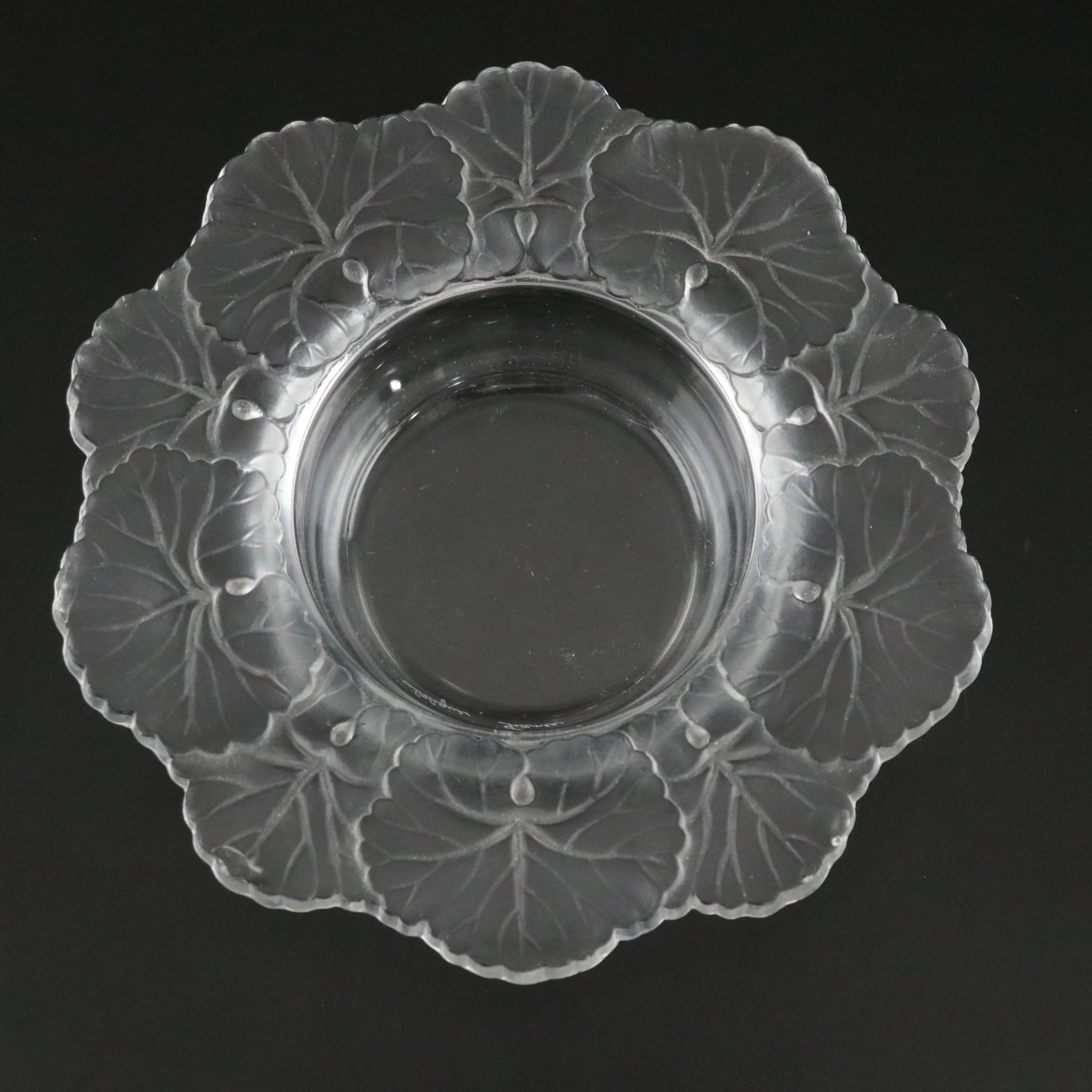 Lalique France "Honfleur" Frosted Crystal Ash Receiver