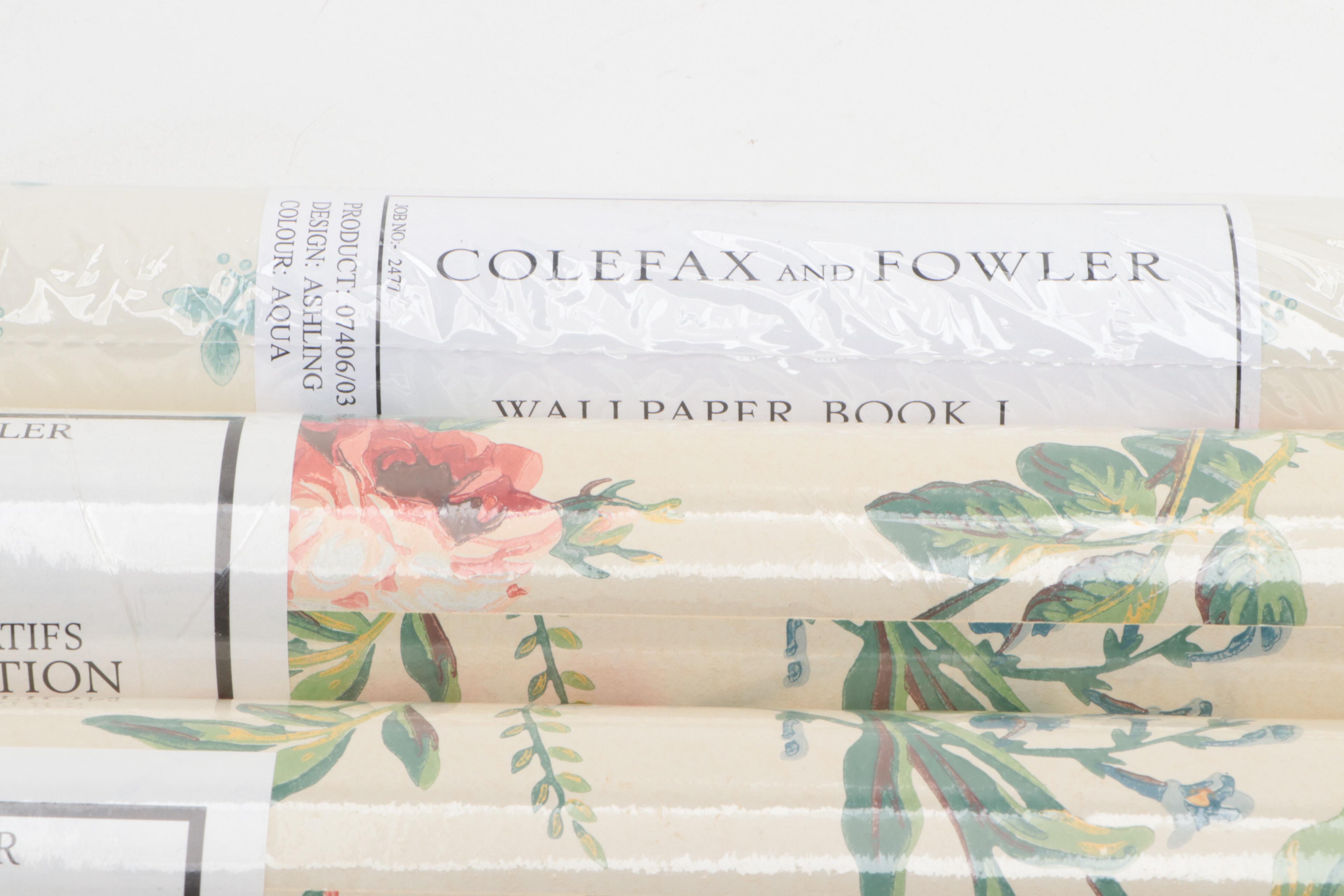 Colefax and Fowler Spongeable Wallpaper and Plain Border with More