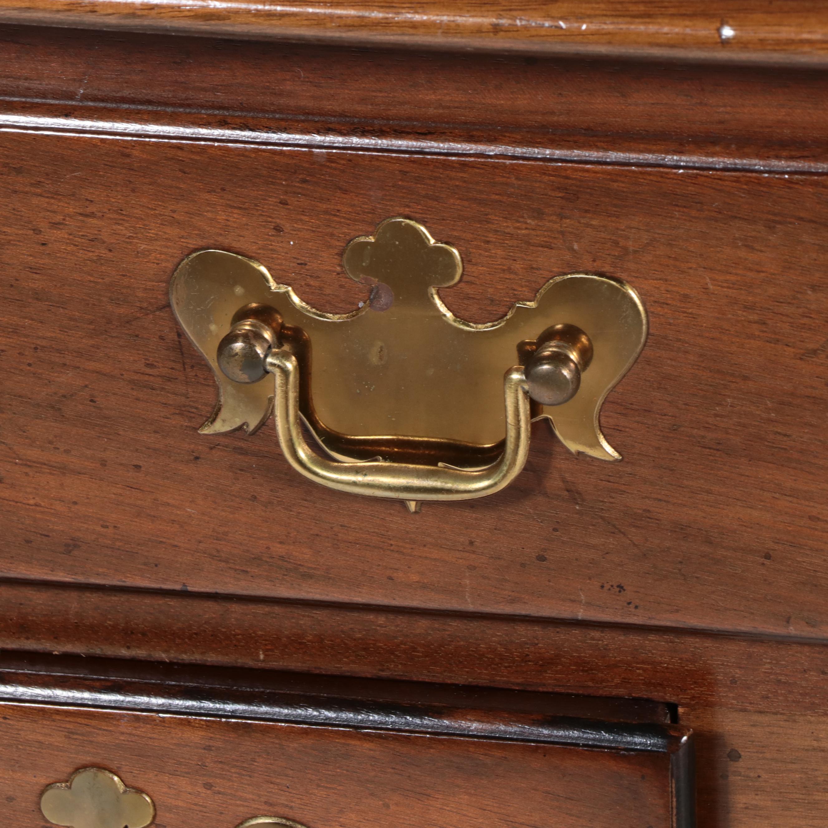 Historic Newport Reproduction Queen Anne Style Mahogany Dressing Table