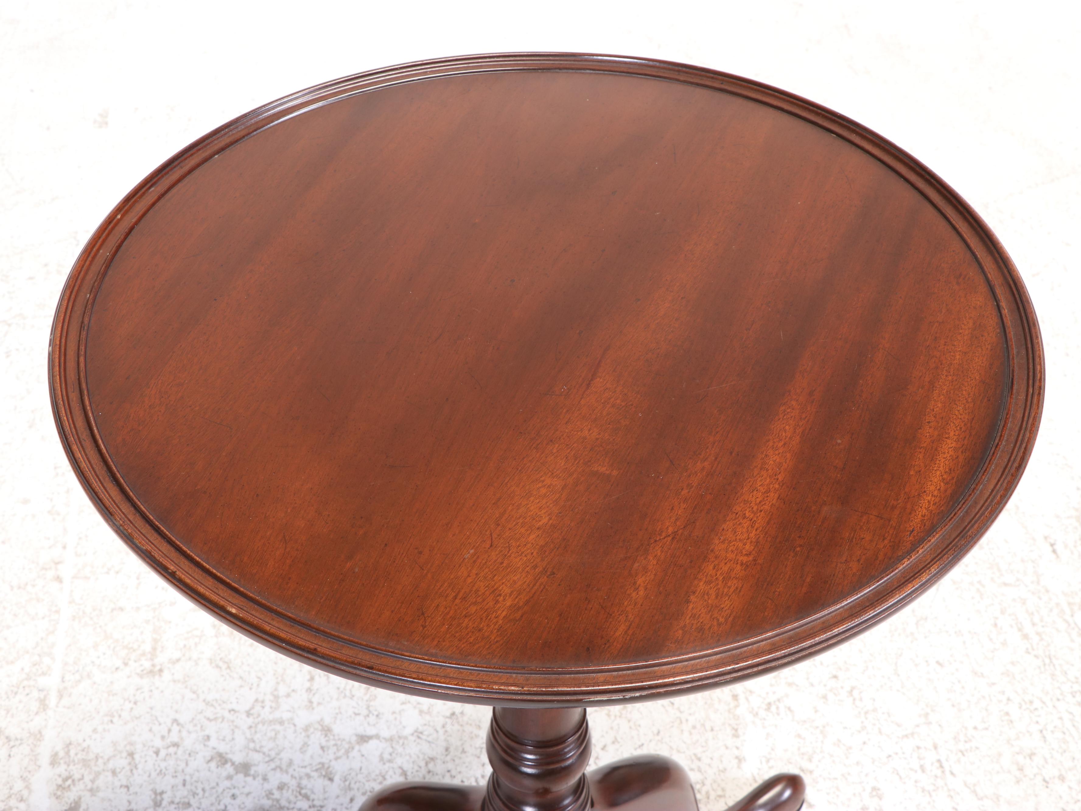 Pair of Kittinger Williamsburg Adaptation Queen Anne Style Mahogany Wine Tables