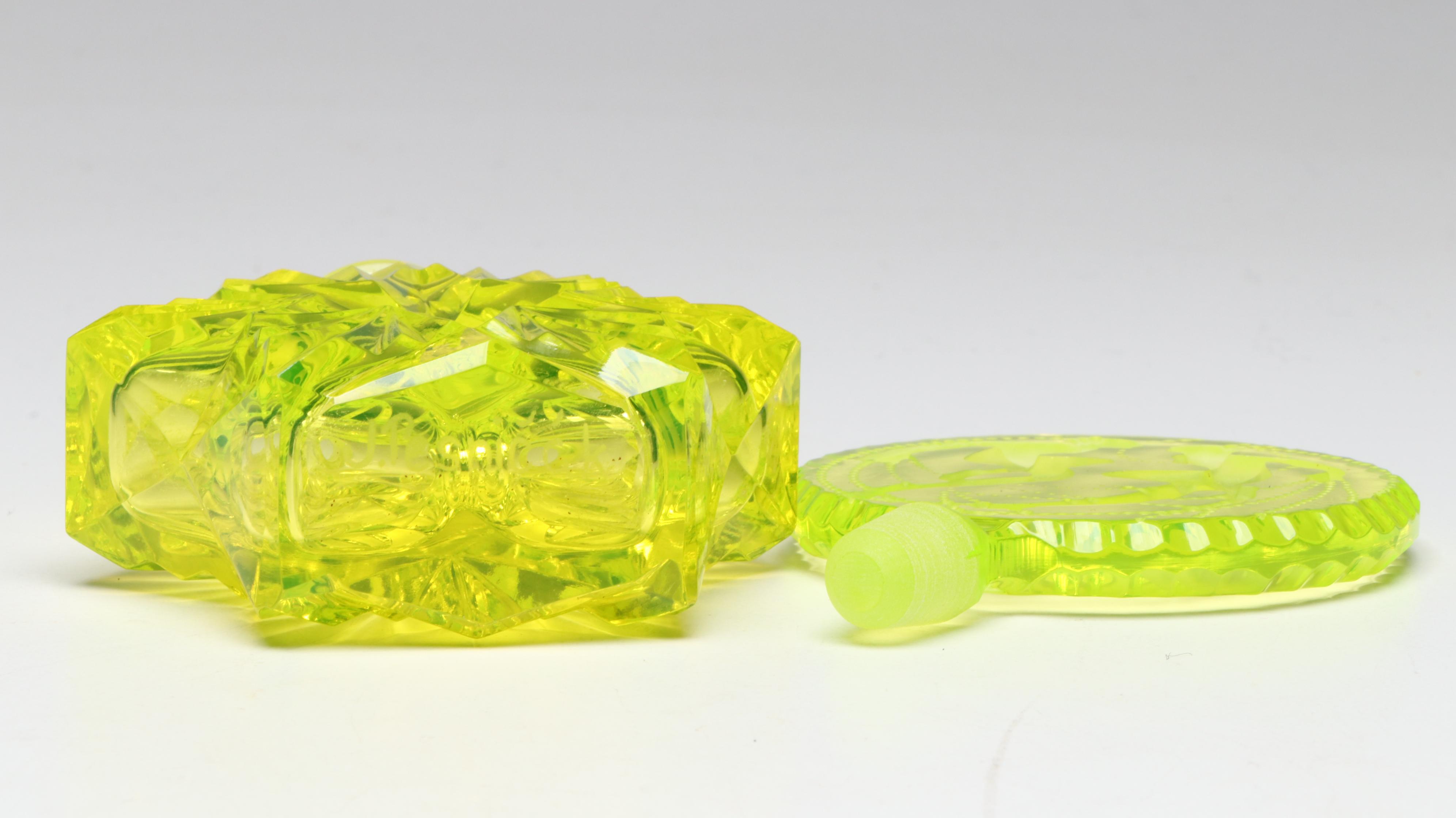 Art Deco J. Pesnicak Czech Vaseline Glass Perfume Bottle, Early to Mid-20th C