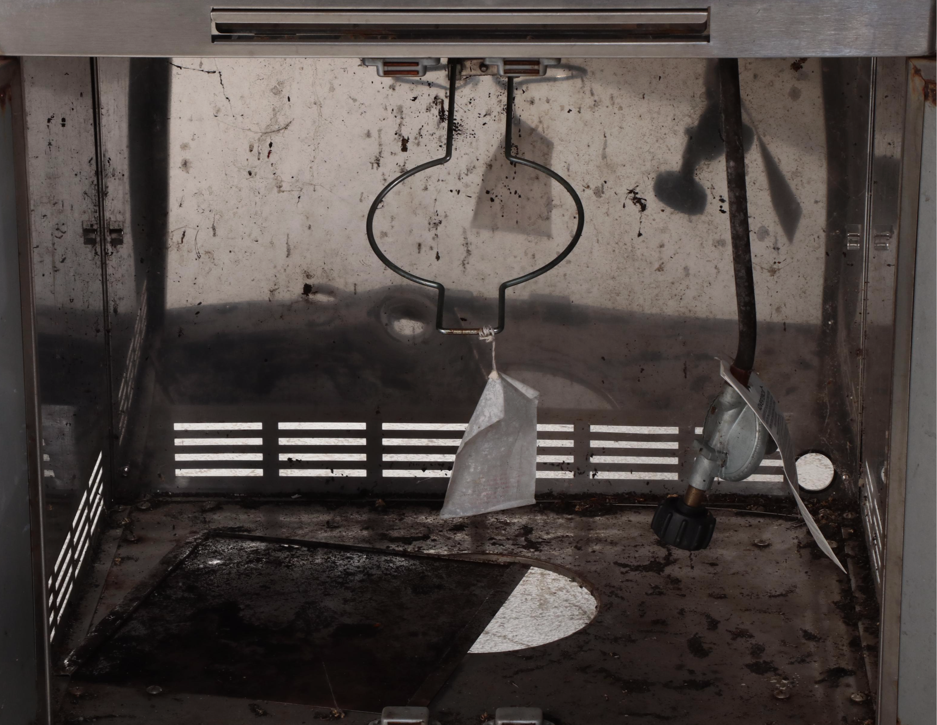 Perfect Flame 2518SL-LPG Four-Burner Gas Grill with Cover