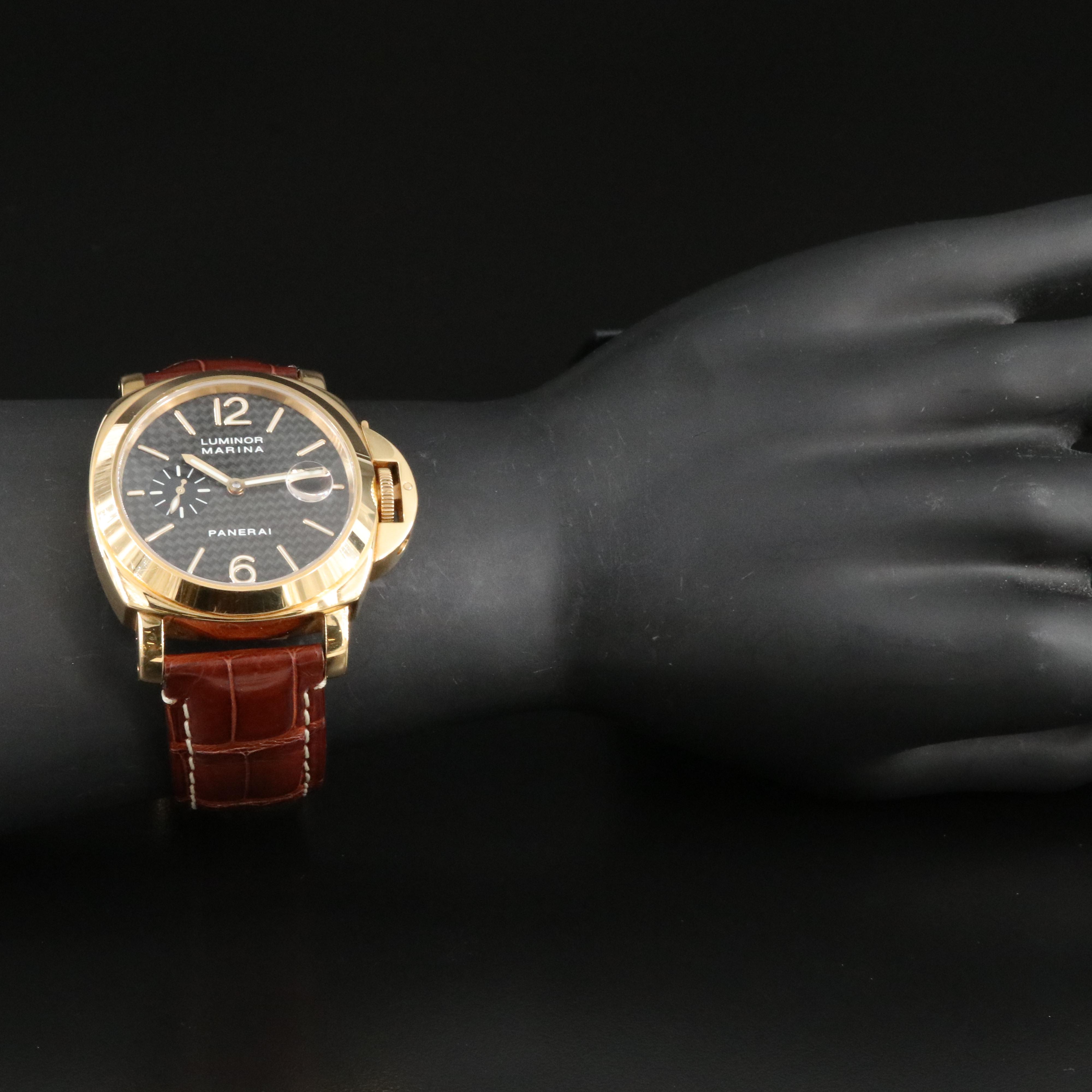 Panerai Luminor Marina Ref. Pam00140 18K Gold Watch