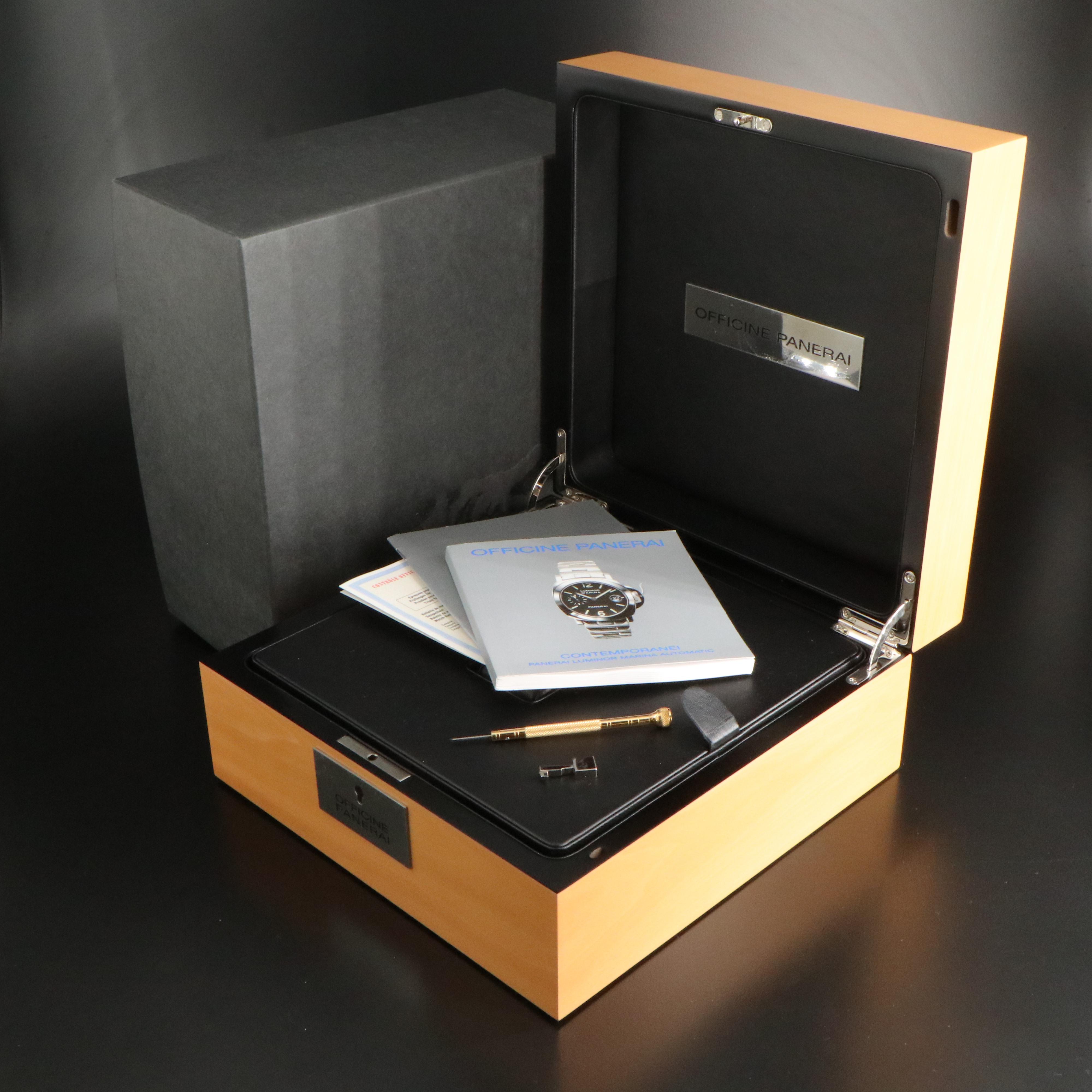 Panerai Luminor Marina Ref. Pam00140 18K Gold Watch