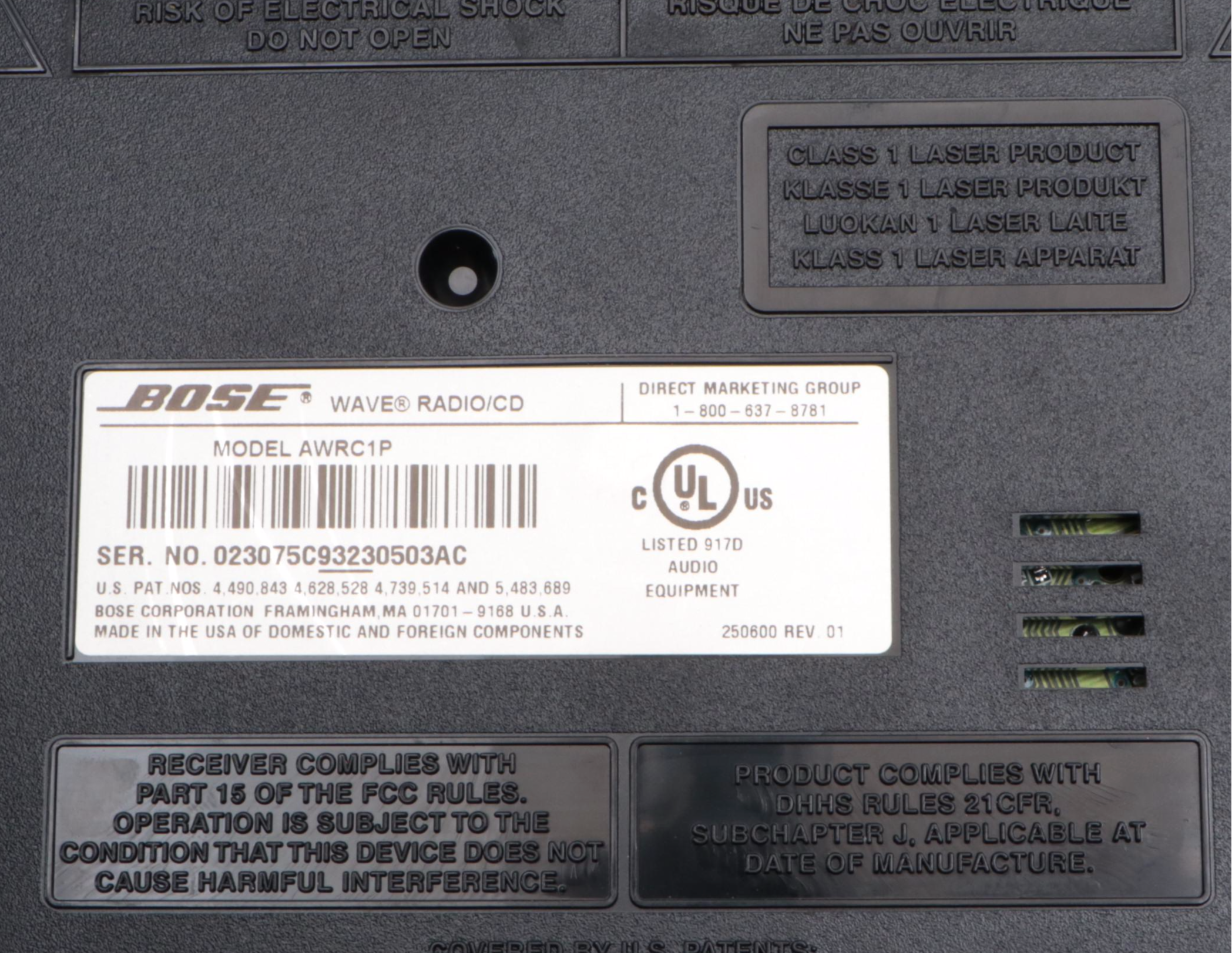 Bose Wave Radio/CD with DesignNest and GoodEarth Wall Chargers