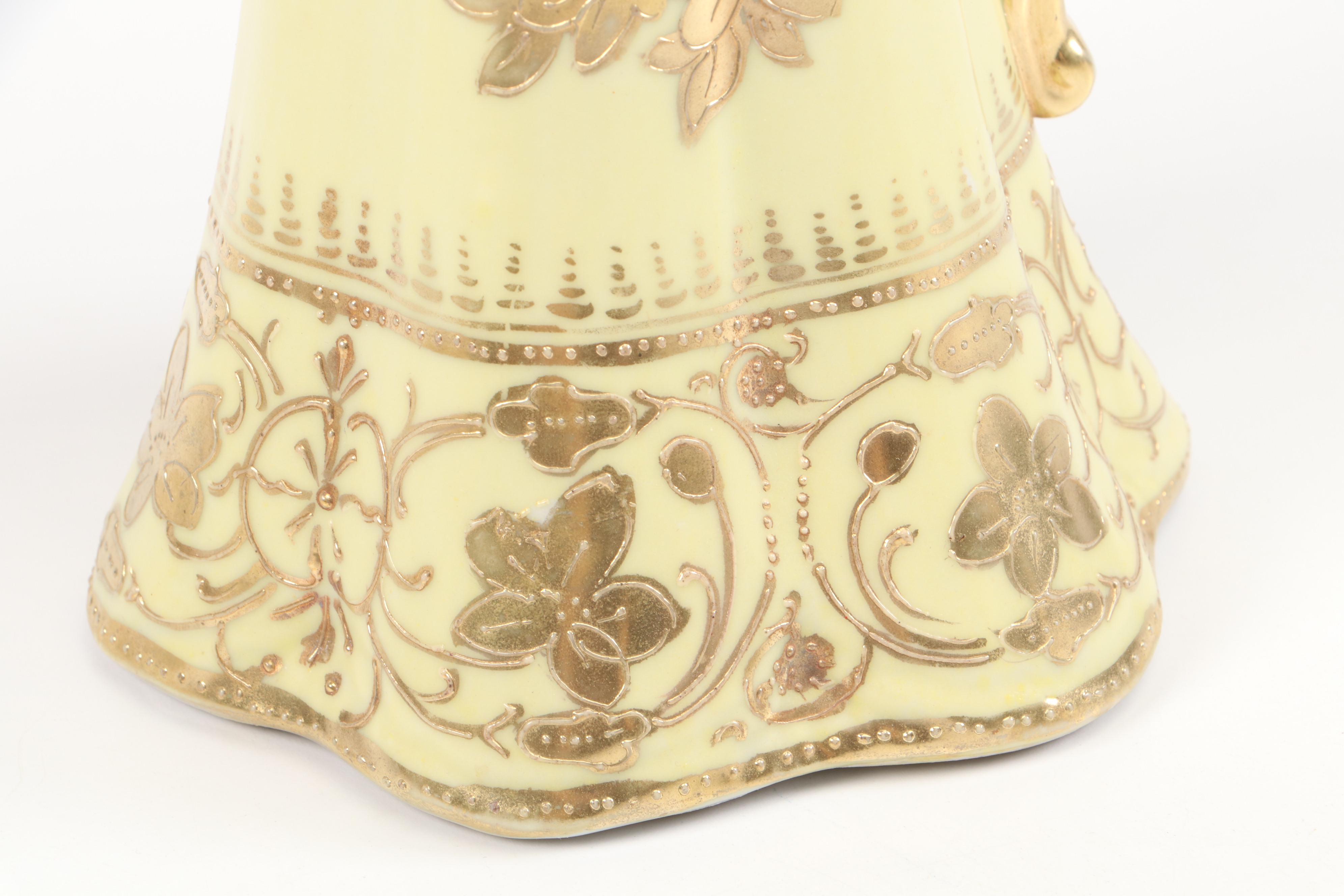 Morimura Brothers Porcelain Footed Bowl with More Porcelain Table Accessories