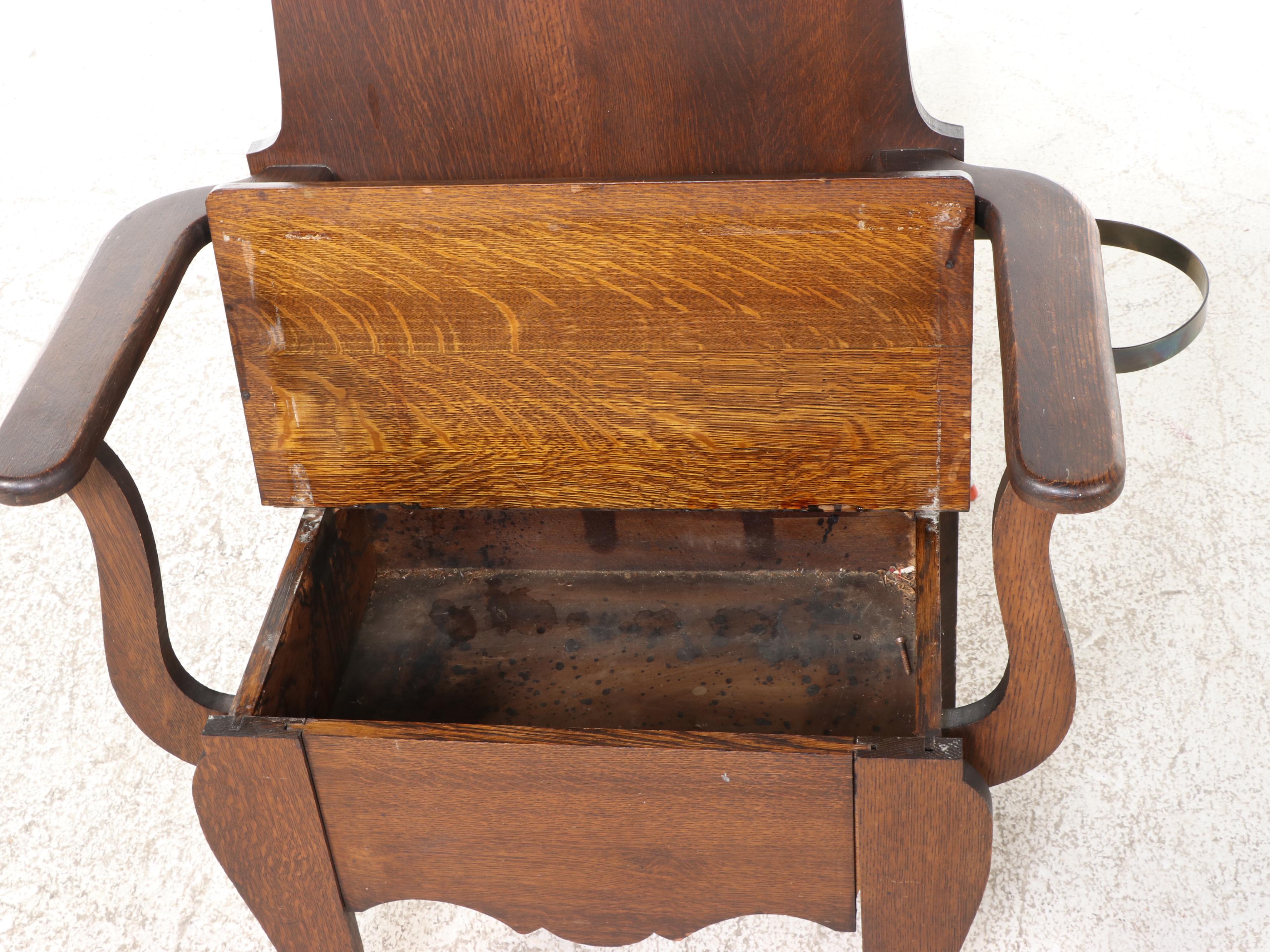 Late Victorian Carved Oak Hall Tree with Seat, Late 19th/ Early 20th Century