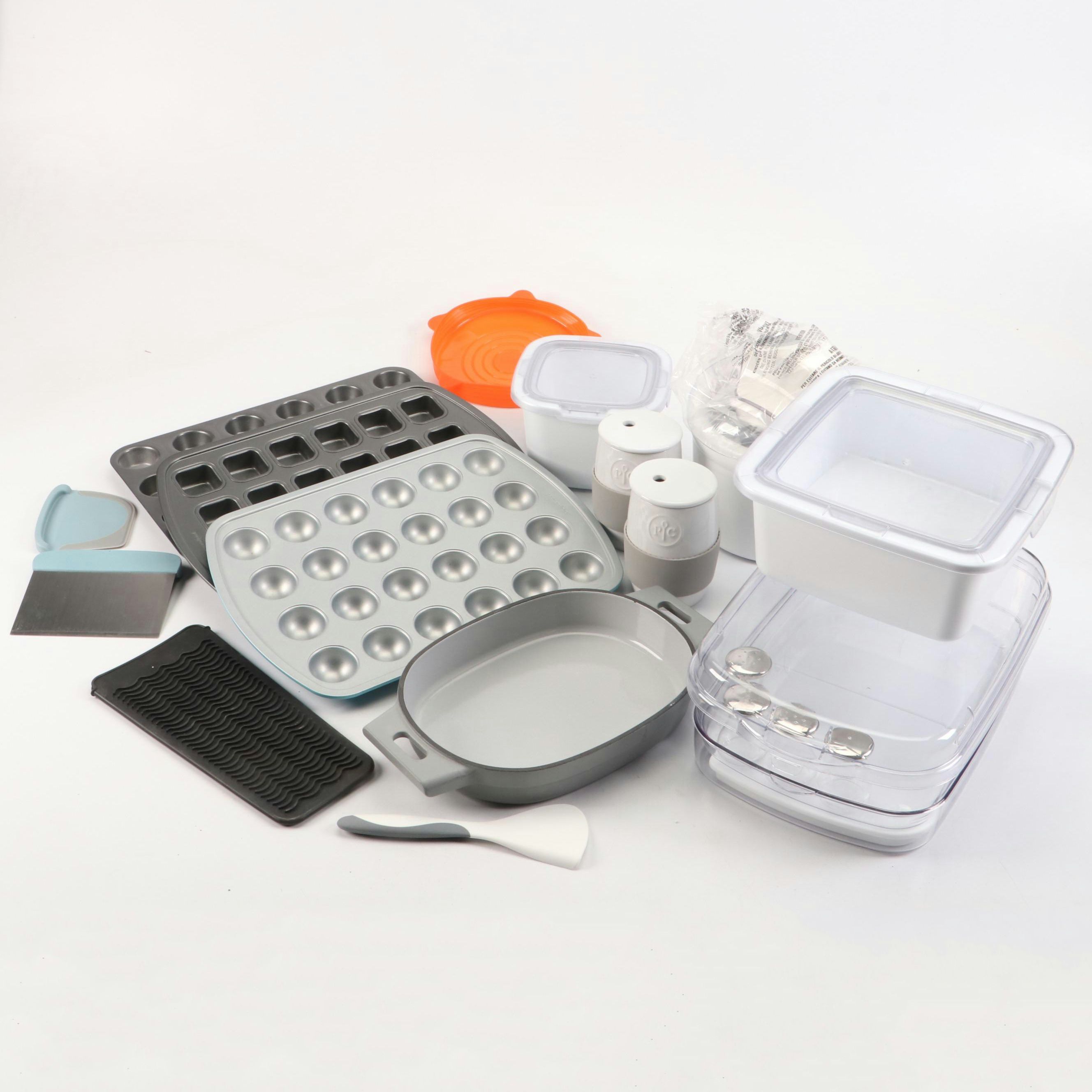 Pampered Chef with Other Baking and Kitchenware