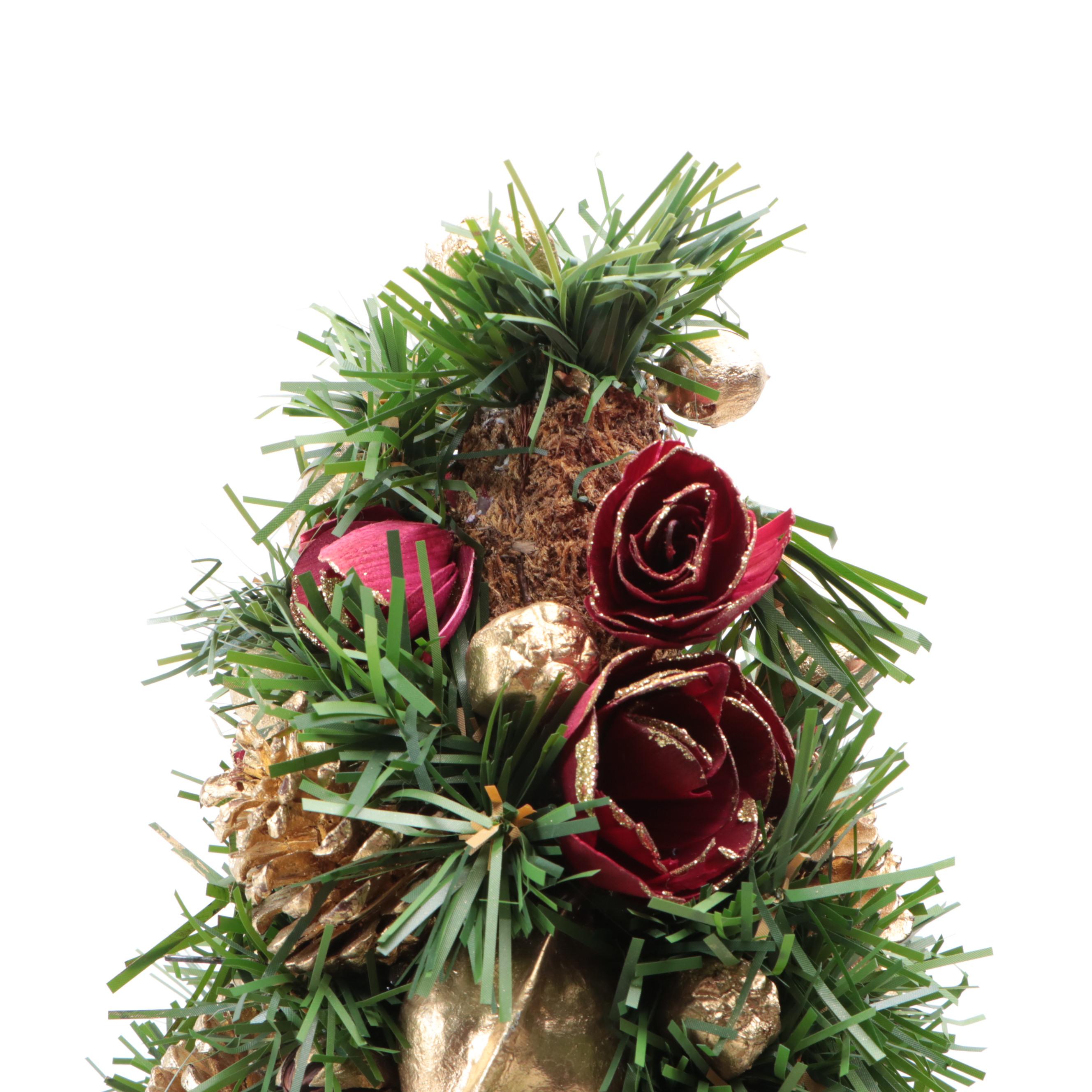 Wooden Nutcrackers with Santa Figurine and Artificial Greenery