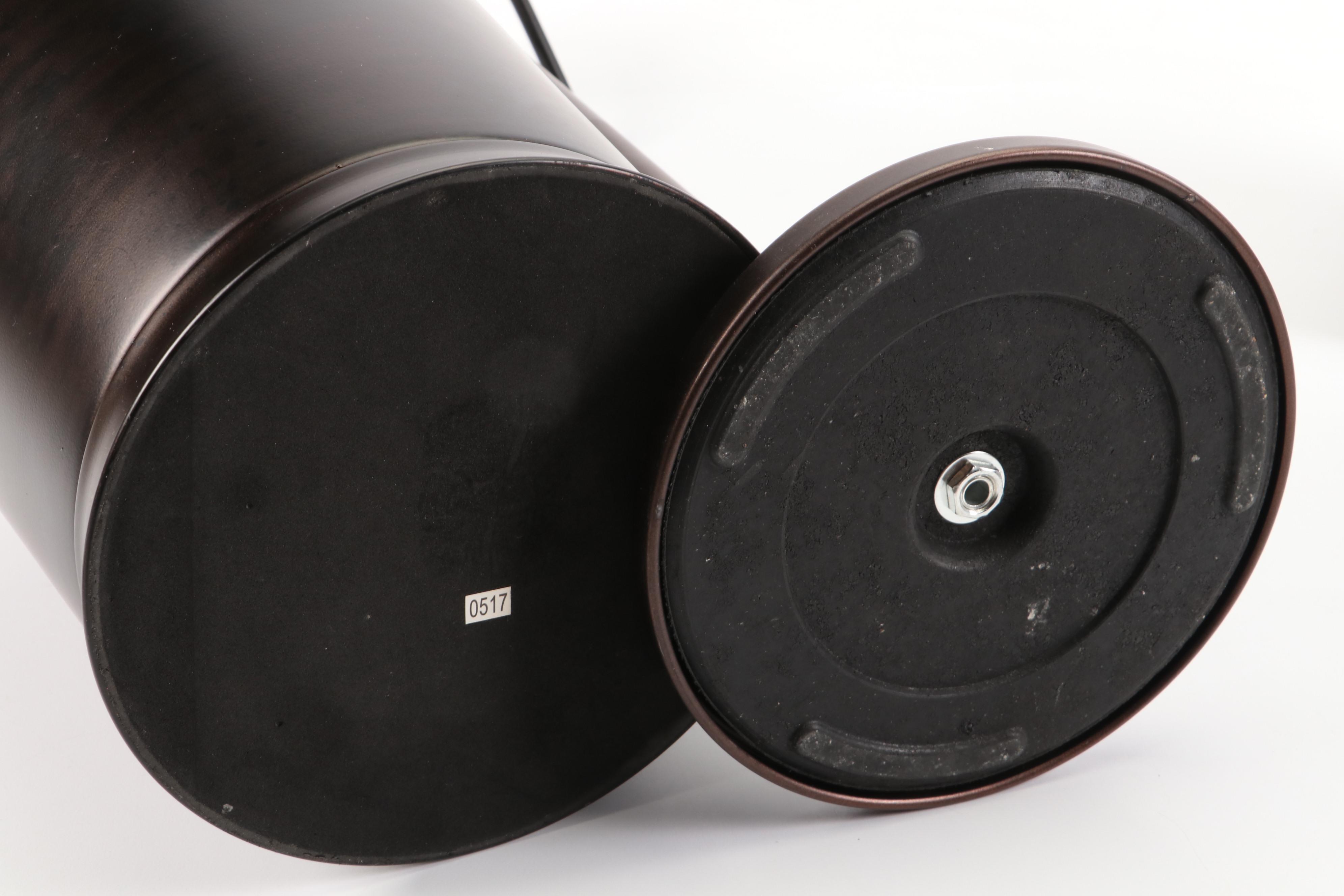 Bronze Finish Metal Toilet Paper Holder with More Bathroom Accessories