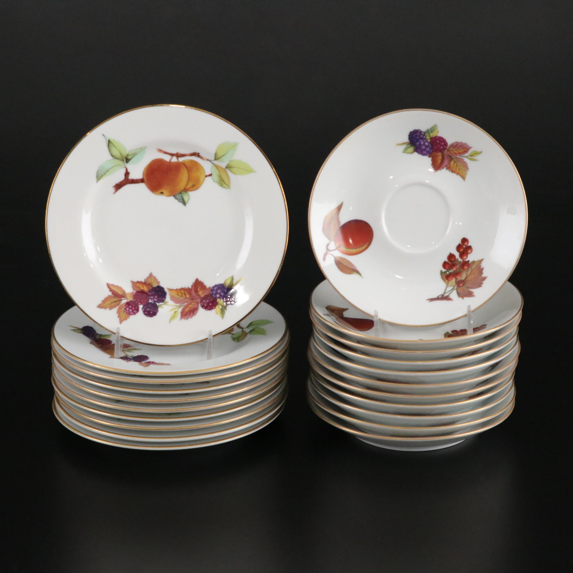 Royal Worcester "Evesham Gold" Porcelain Dinnerware