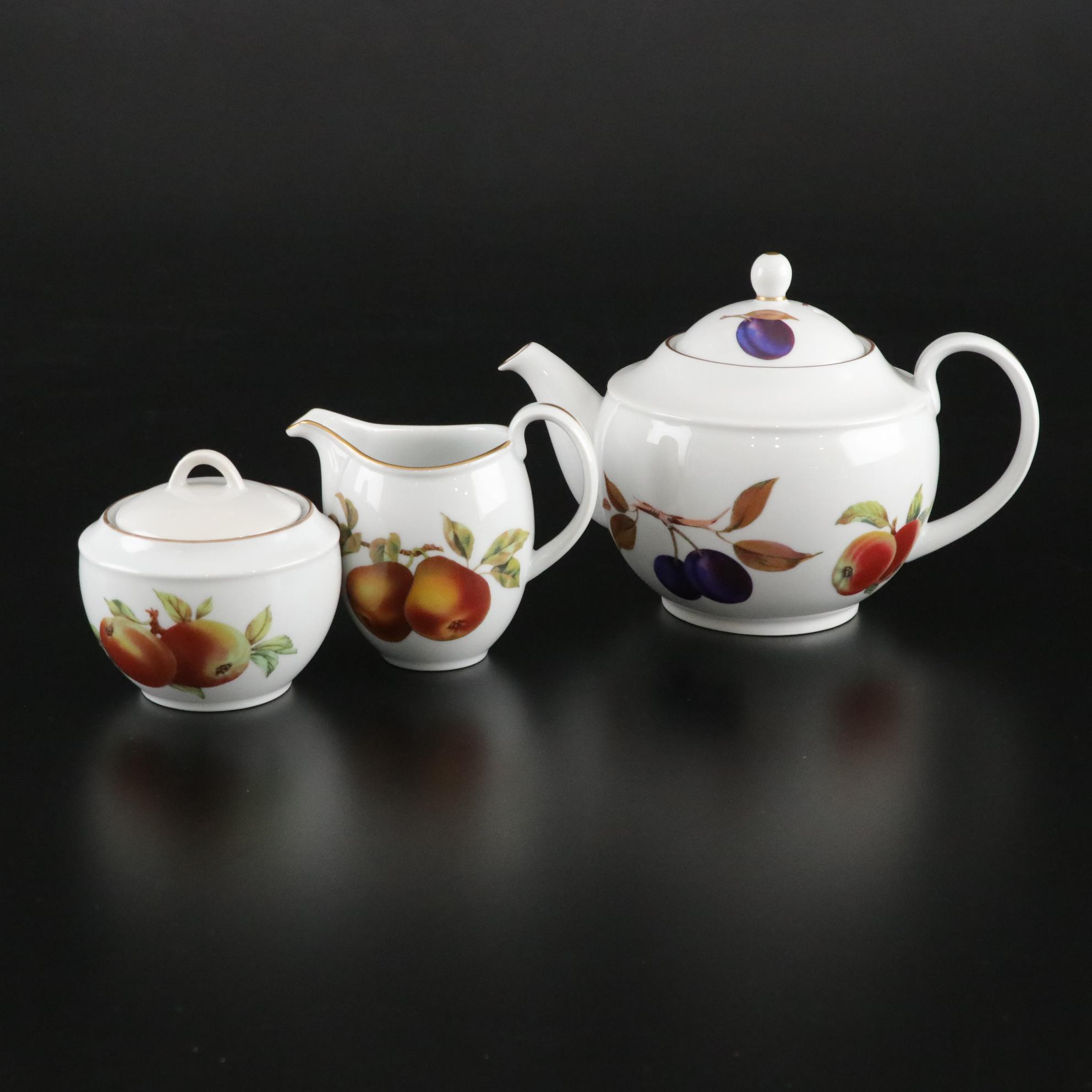 Royal Worcester "Evesham Gold" Porcelain Dinnerware