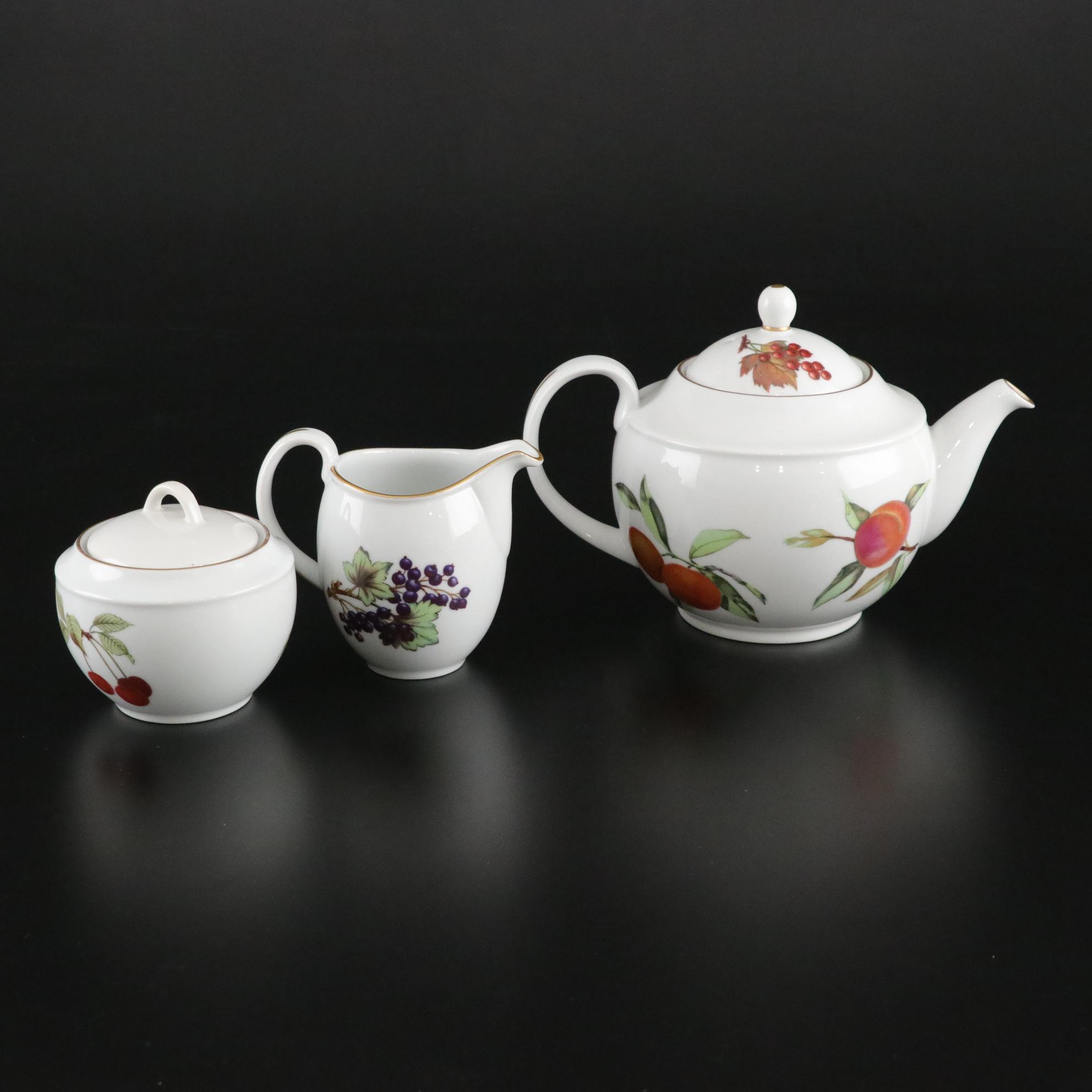 Royal Worcester "Evesham Gold" Porcelain Dinnerware