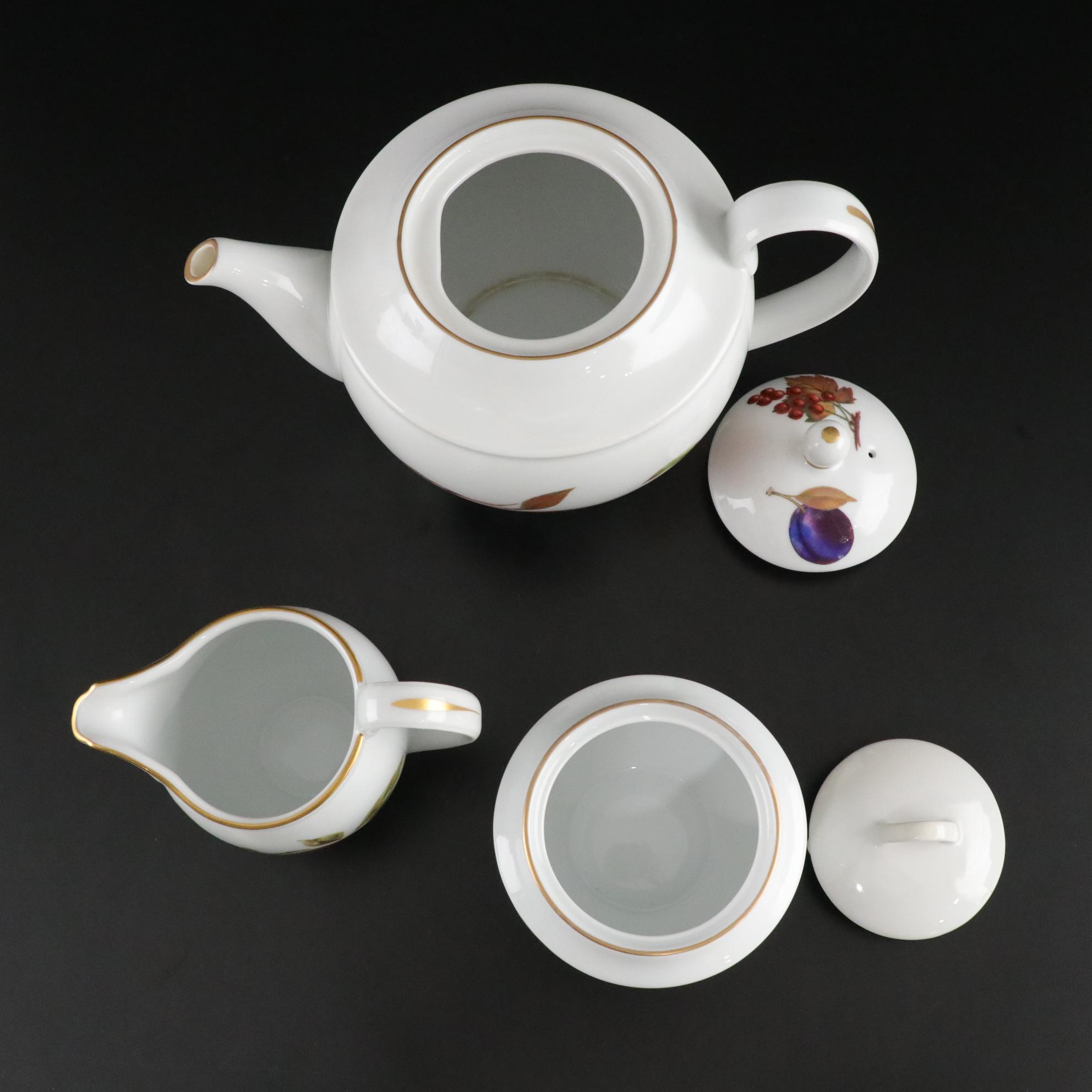 Royal Worcester "Evesham Gold" Porcelain Dinnerware