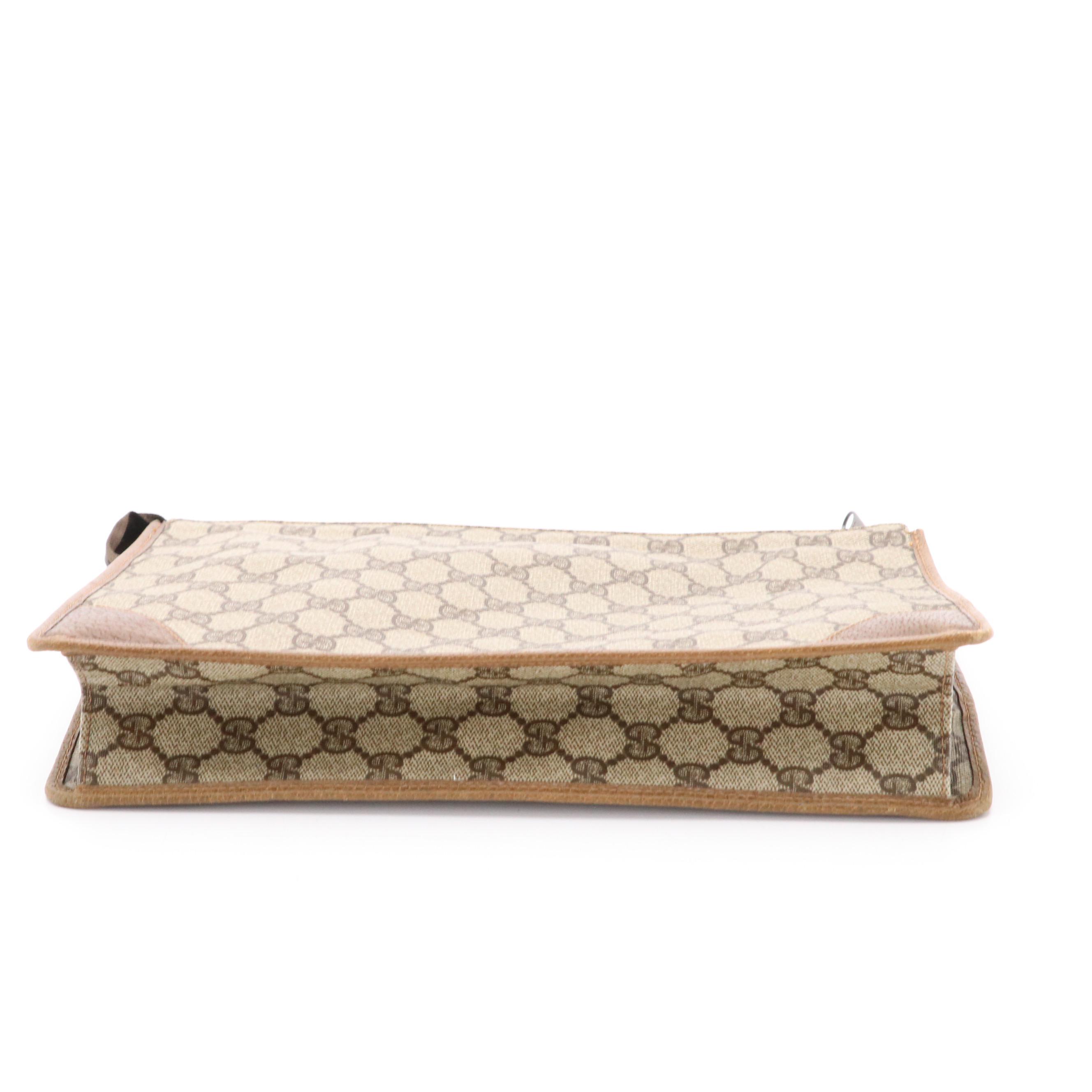Gucci Accessory Collection Zip Clutch in GG Supreme Canvas and Brown Leather