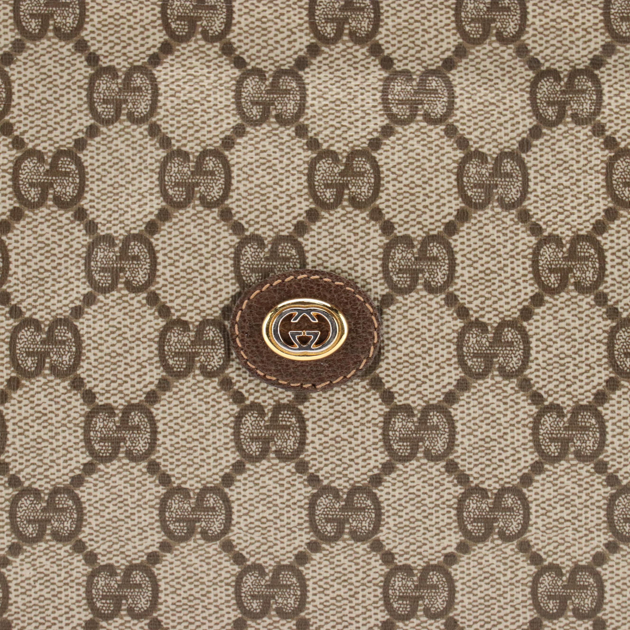 Gucci Accessory Collection Zip Clutch in GG Supreme Canvas and Brown Leather