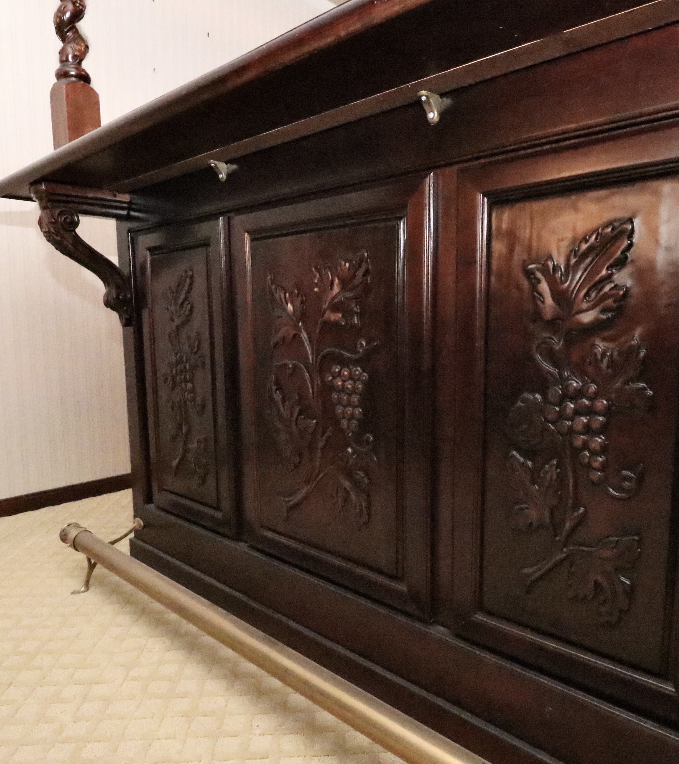 English Pub Style Freestanding Bar with Illuminated Stained Glass Canopy