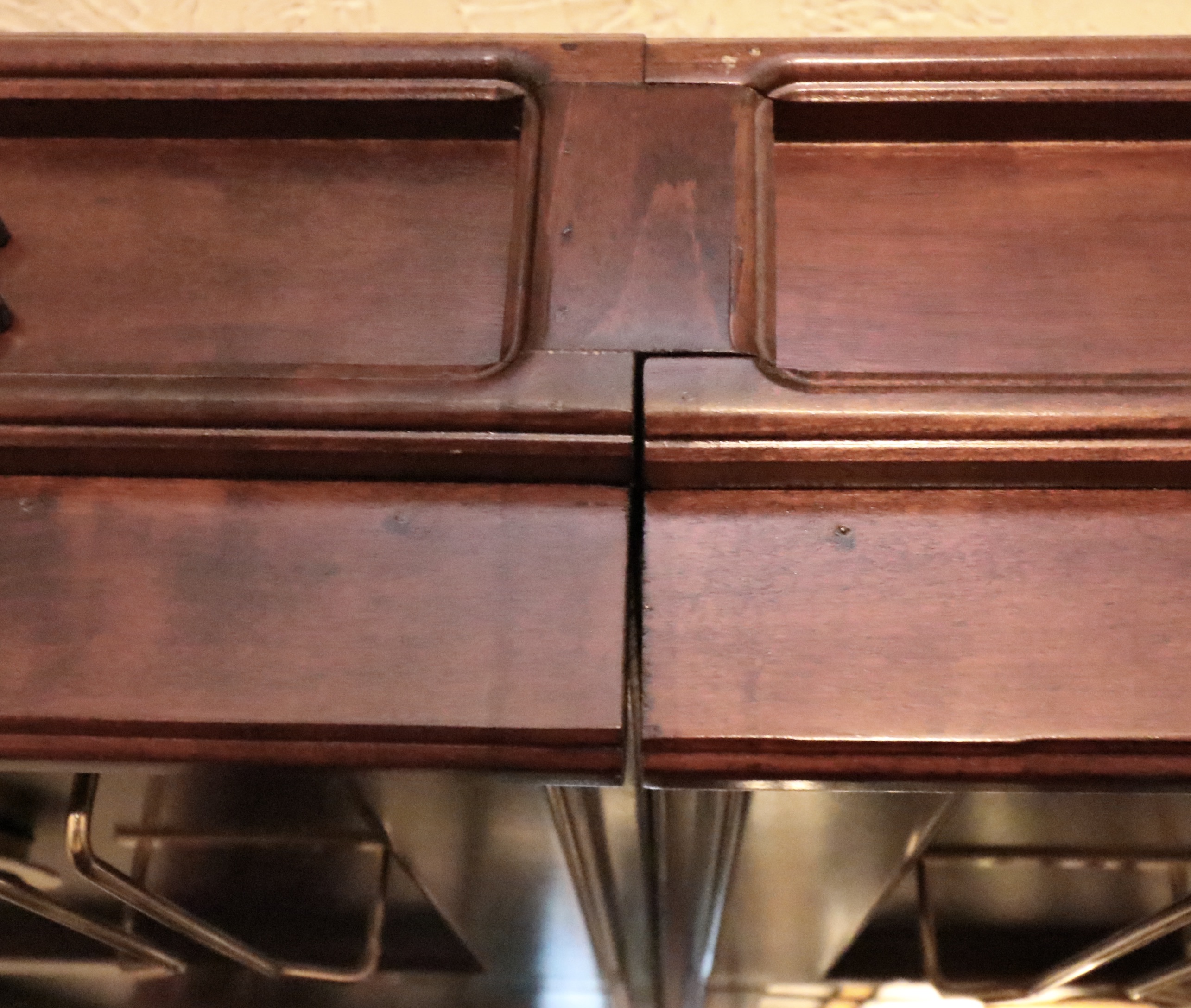 English Pub Style Freestanding Bar with Illuminated Stained Glass Canopy