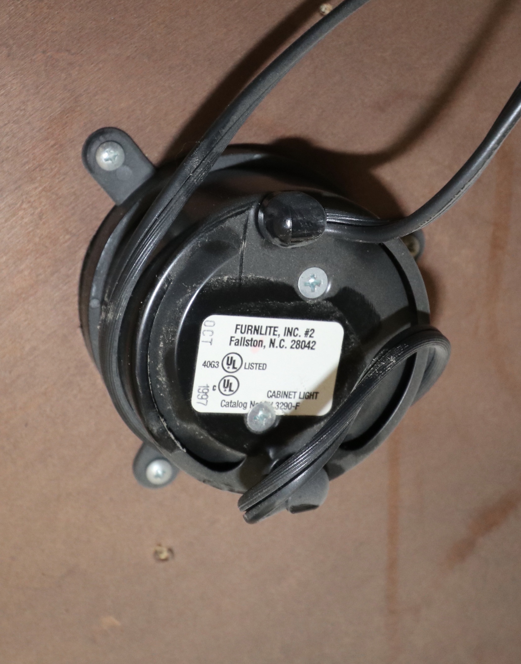 English Pub Style Freestanding Bar with Illuminated Stained Glass Canopy