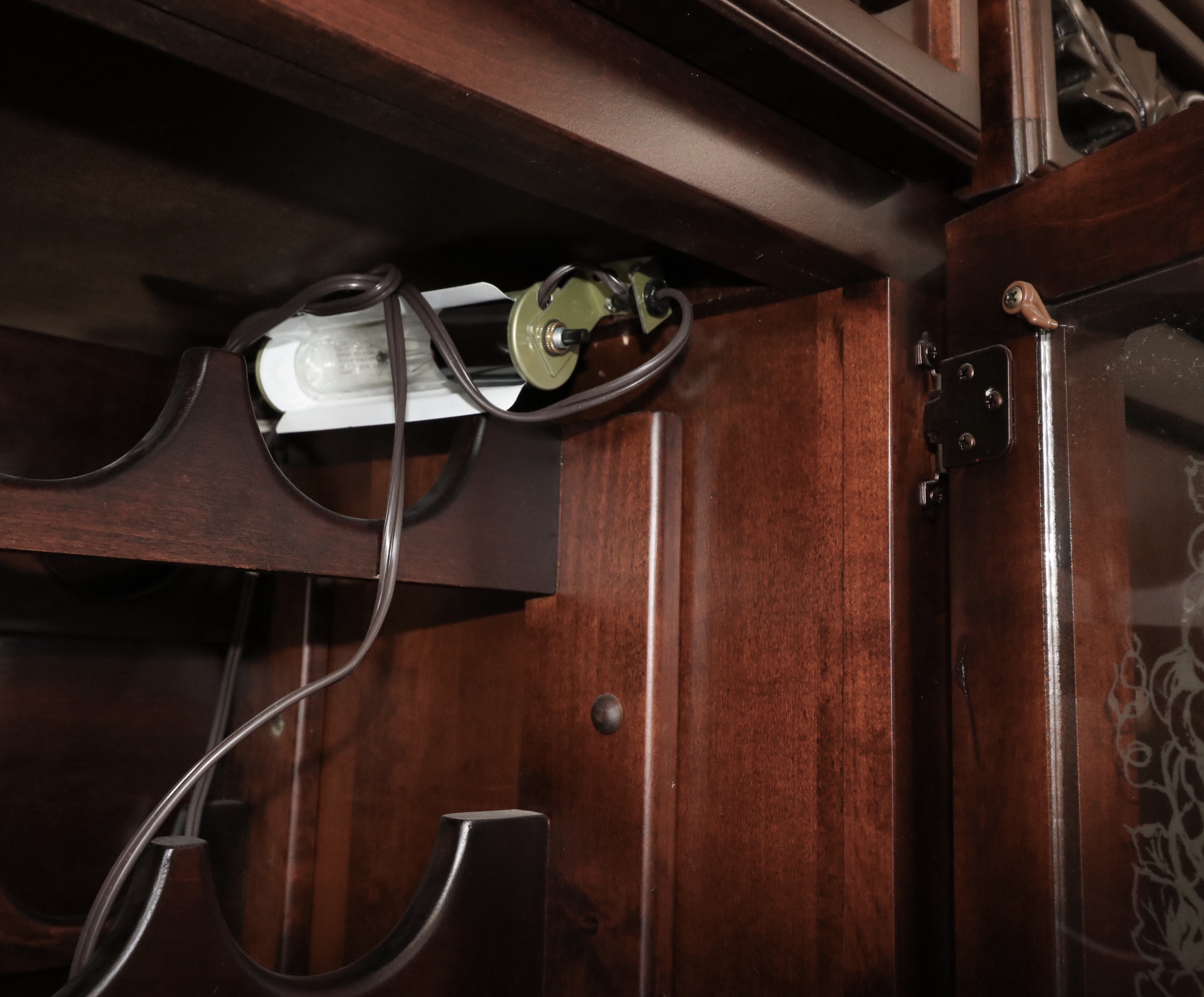 English Pub Style Freestanding Bar with Illuminated Stained Glass Canopy