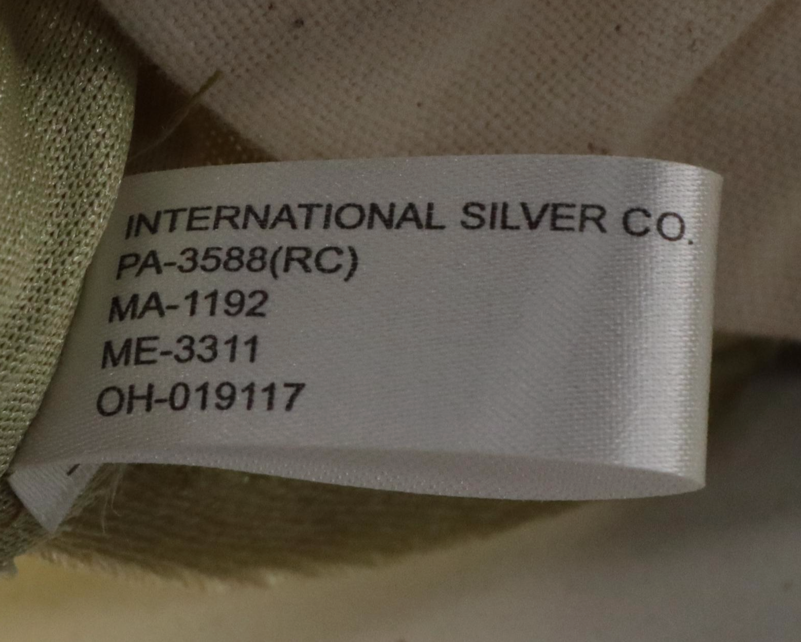 Silvestri Plastic and Velveteen Christmas Tree Toppers