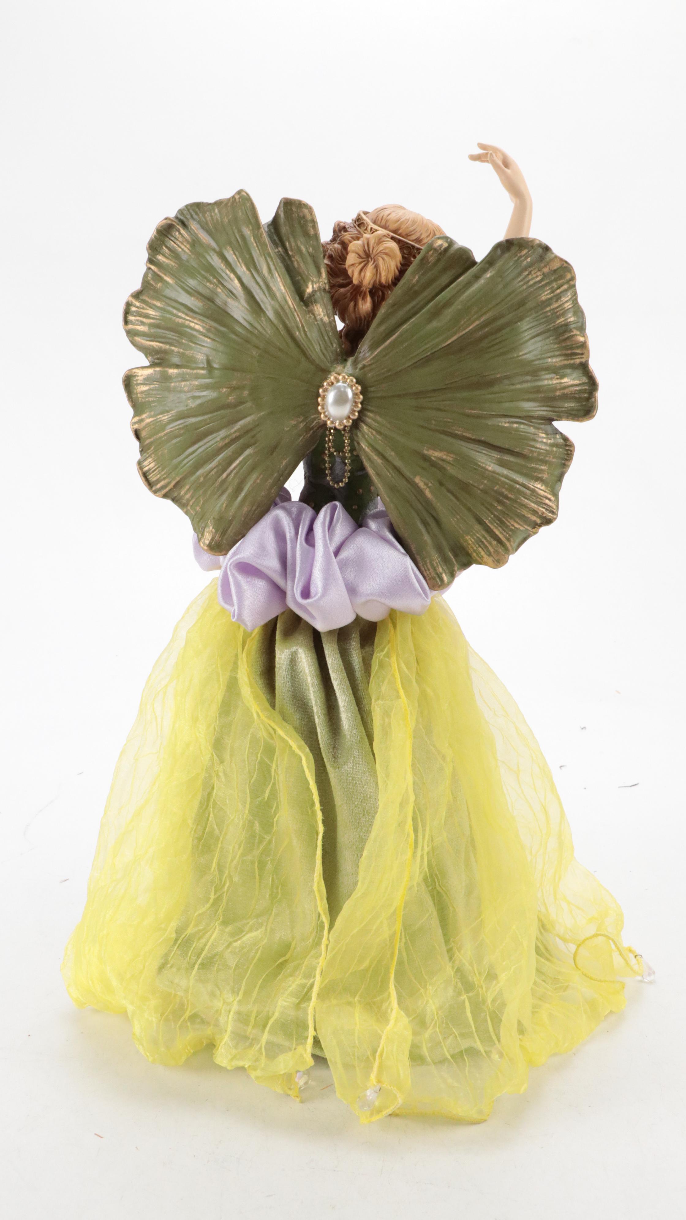 Silvestri Plastic and Velveteen Christmas Tree Toppers