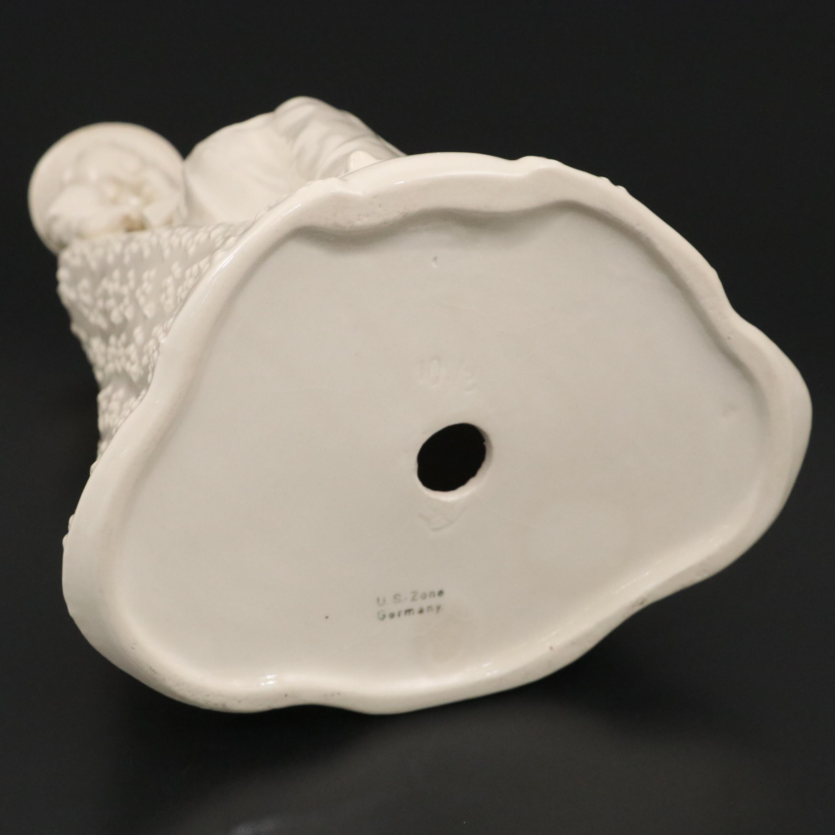 Goebel "Flower Madonna" Porcelain Hummel Figurine Designed by Reinhold Unger